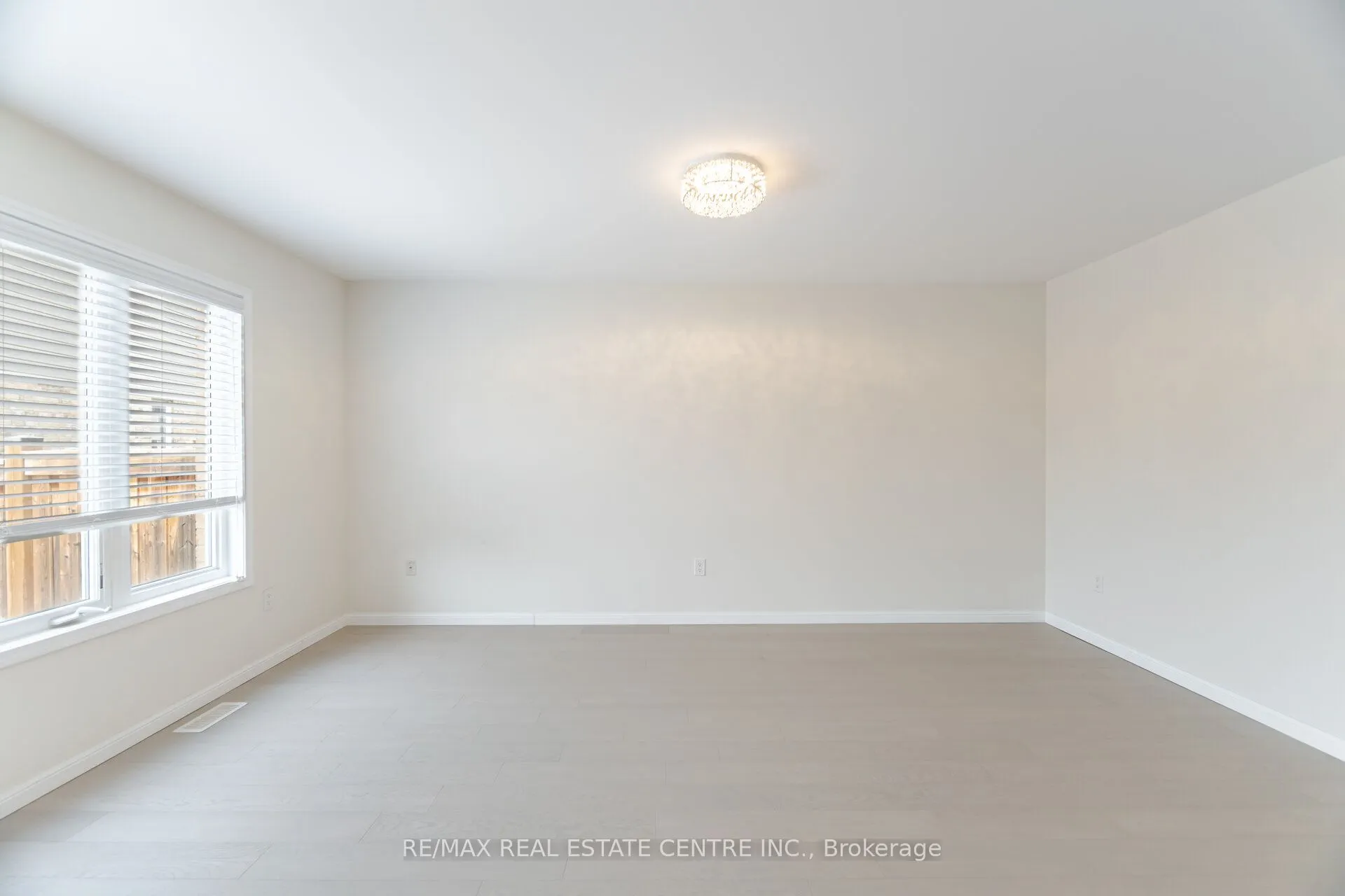 186 Gleave Terrace