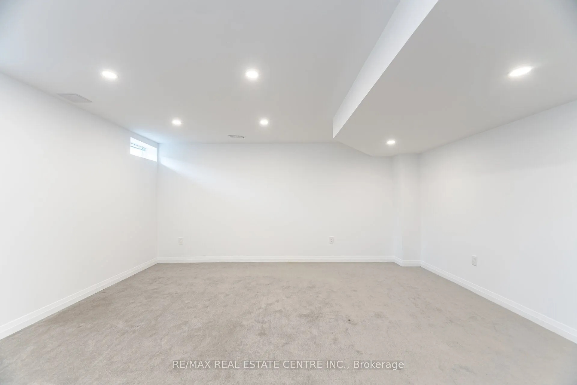 186 Gleave Terrace