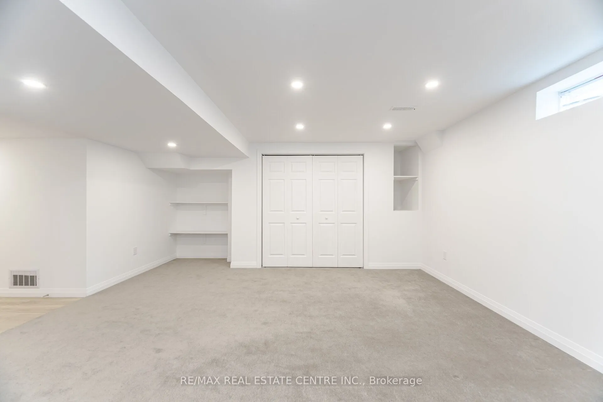 186 Gleave Terrace