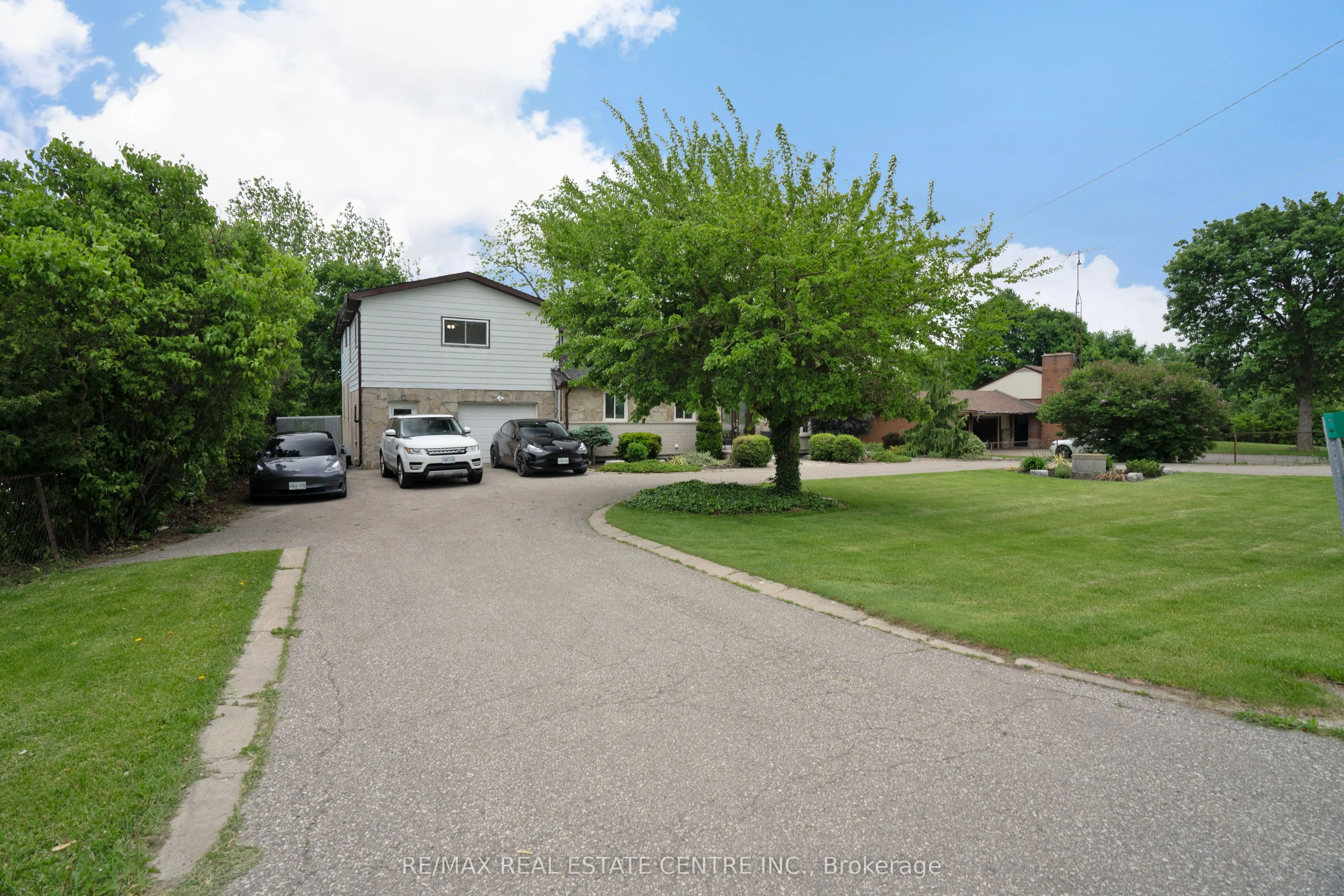 7820 5 Side Road
