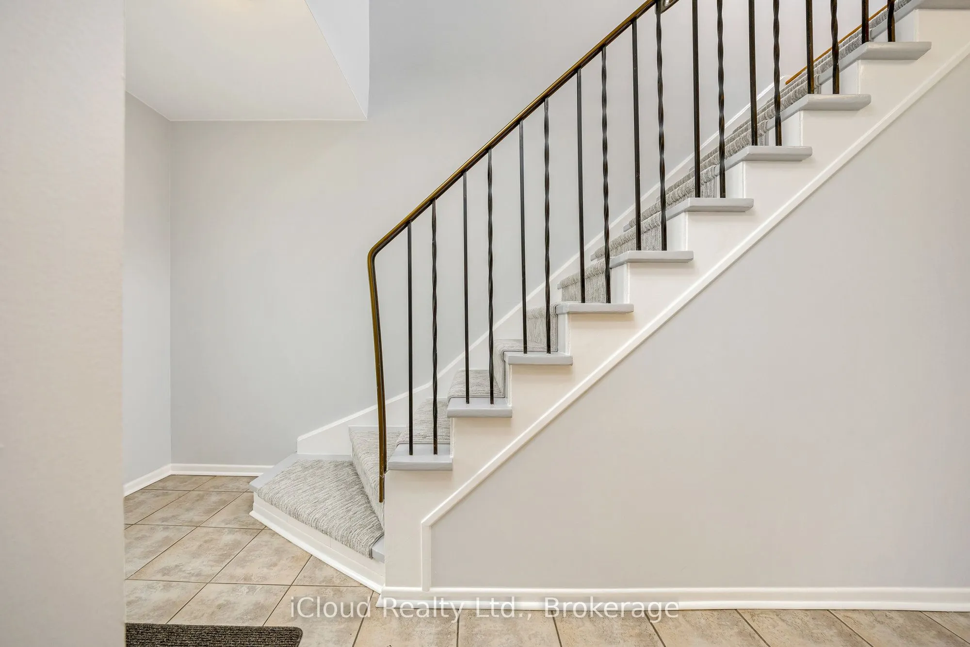 108 Sinclair Avenue, #1