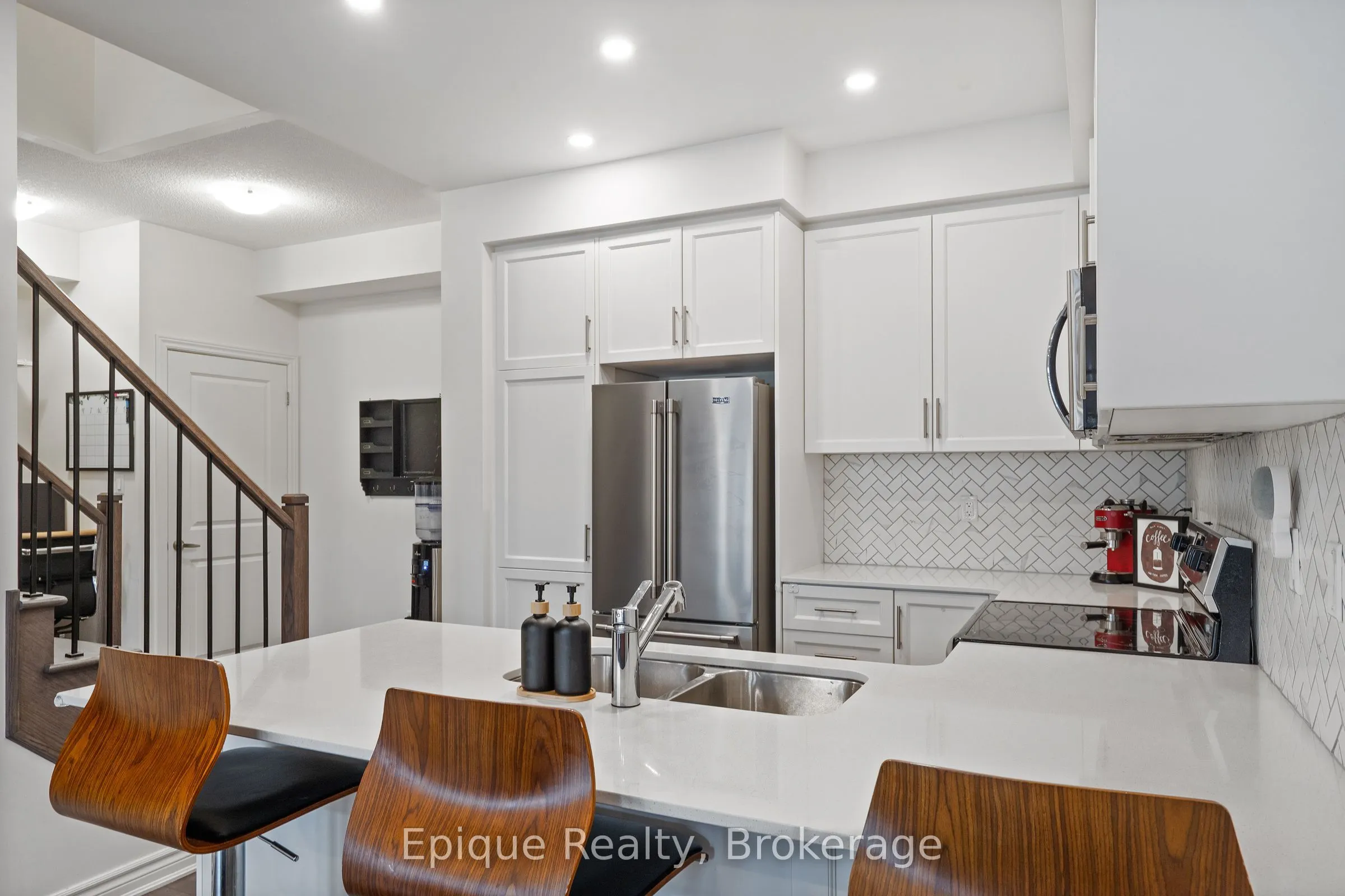 1158 Restivo Lane