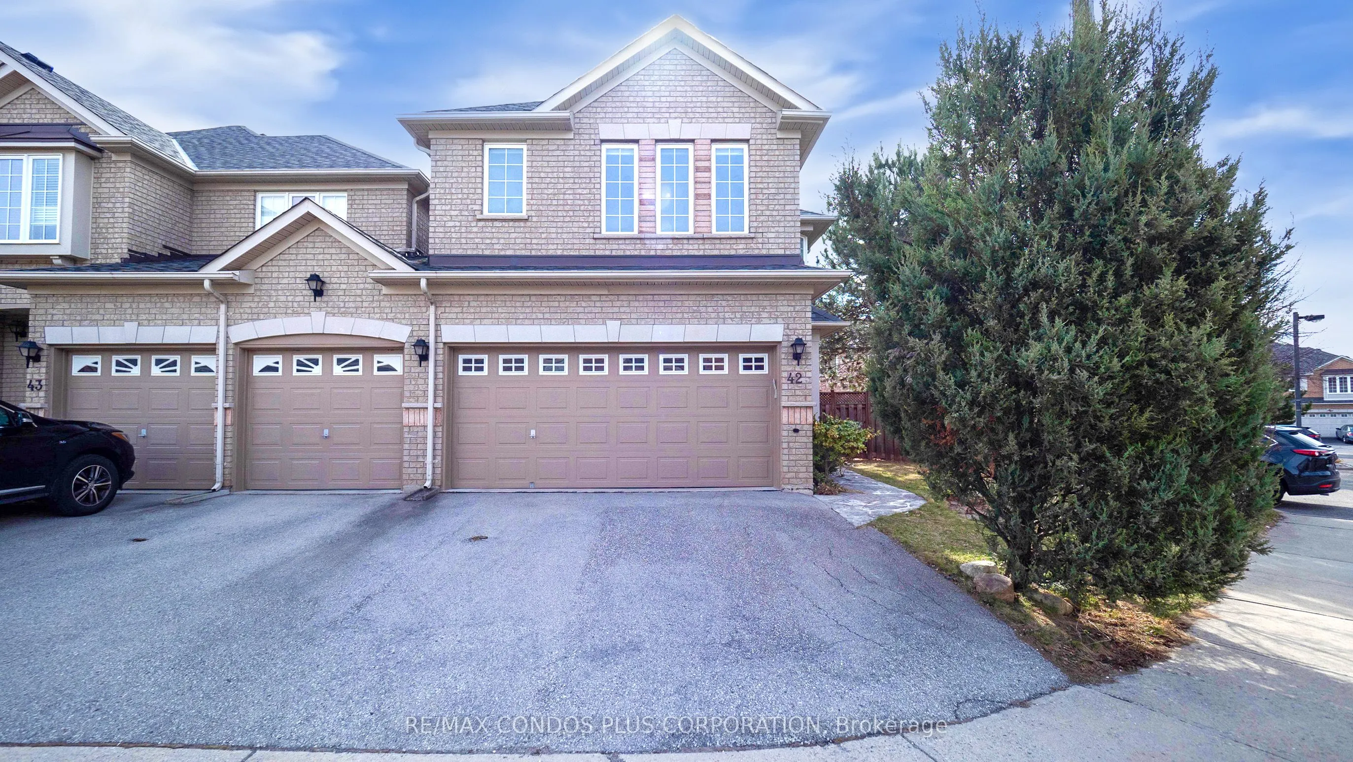 1290 Heritage Way, #42