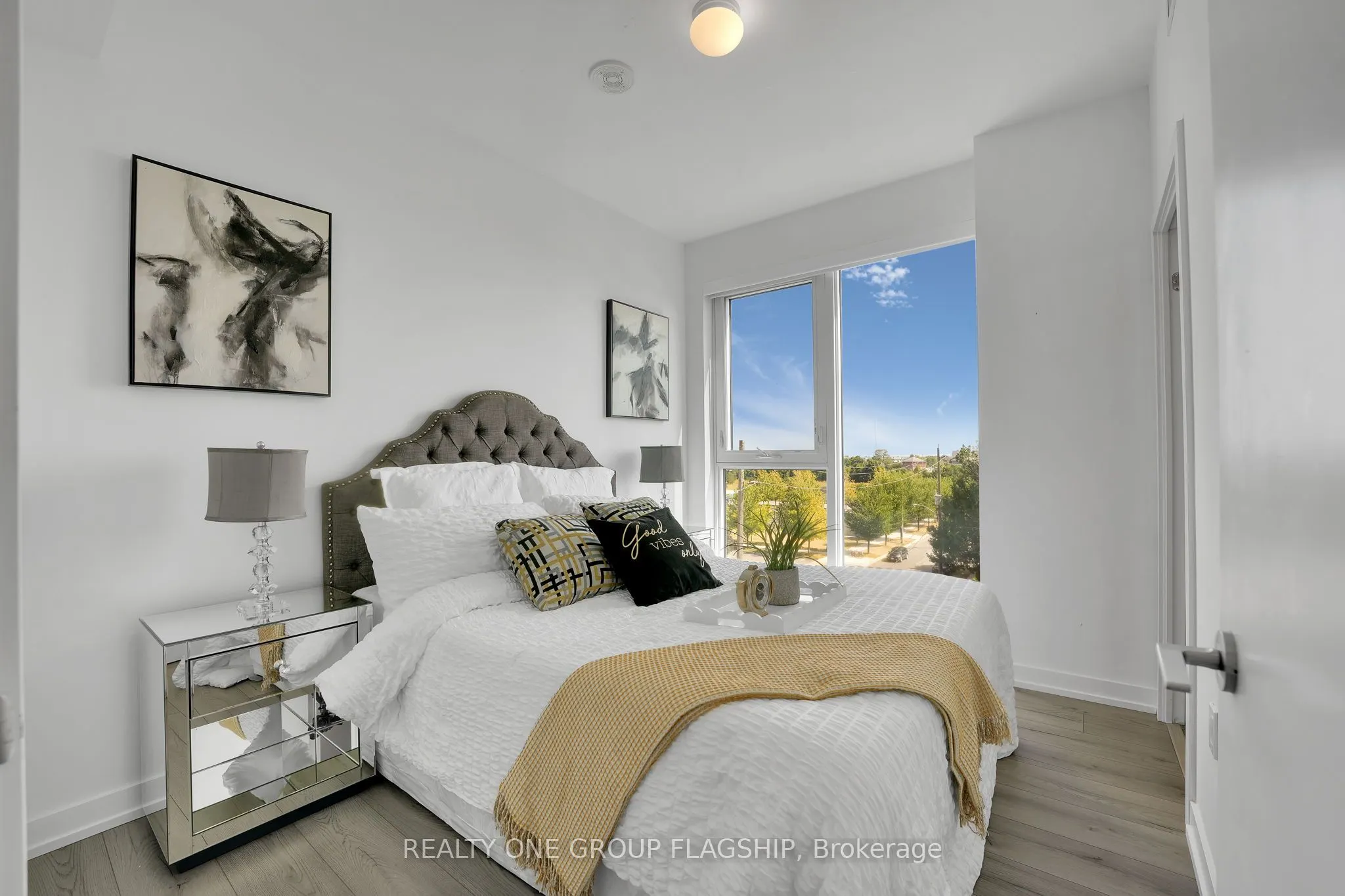 1195 The Queensway Avenue, #414