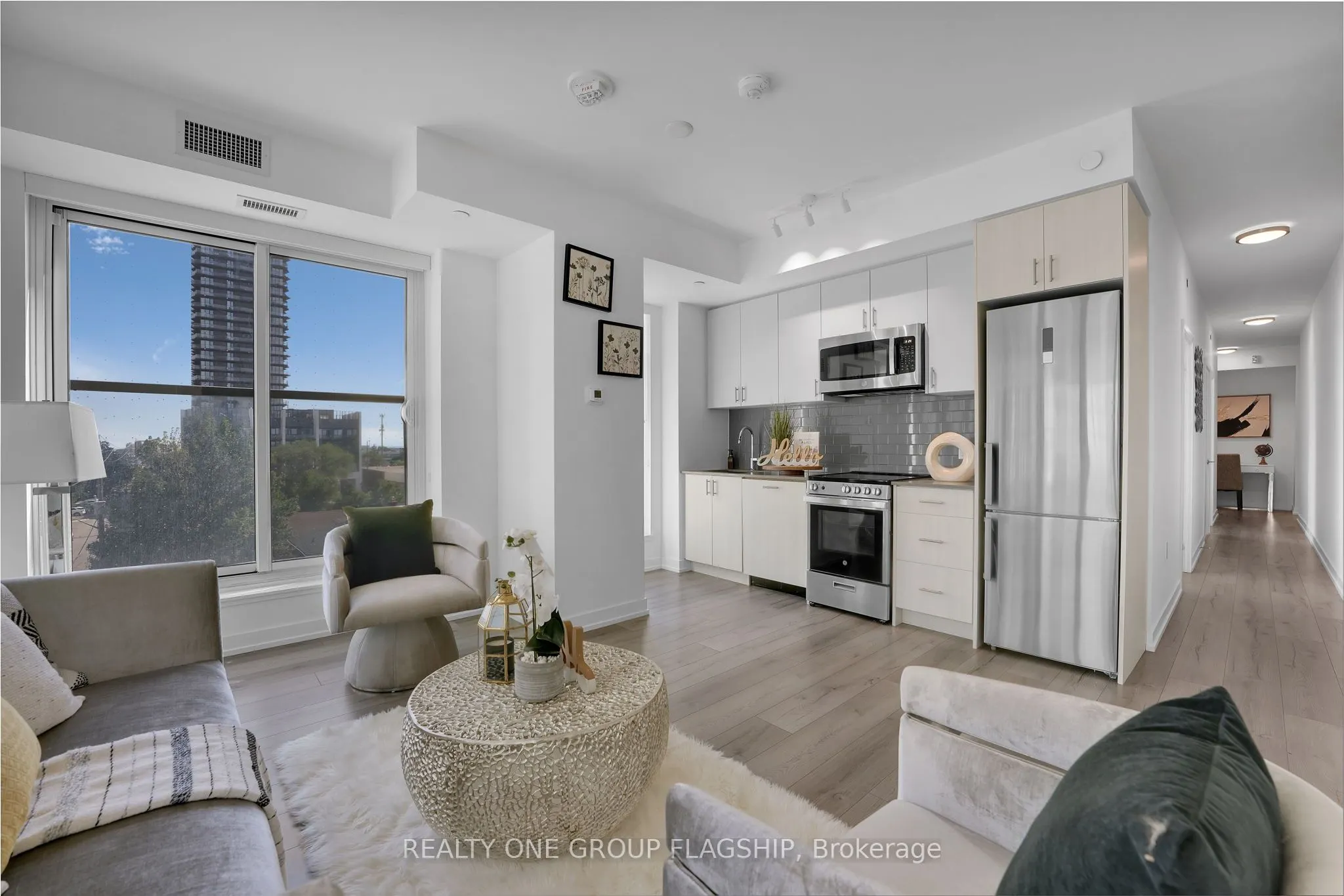 1195 The Queensway Avenue, #414