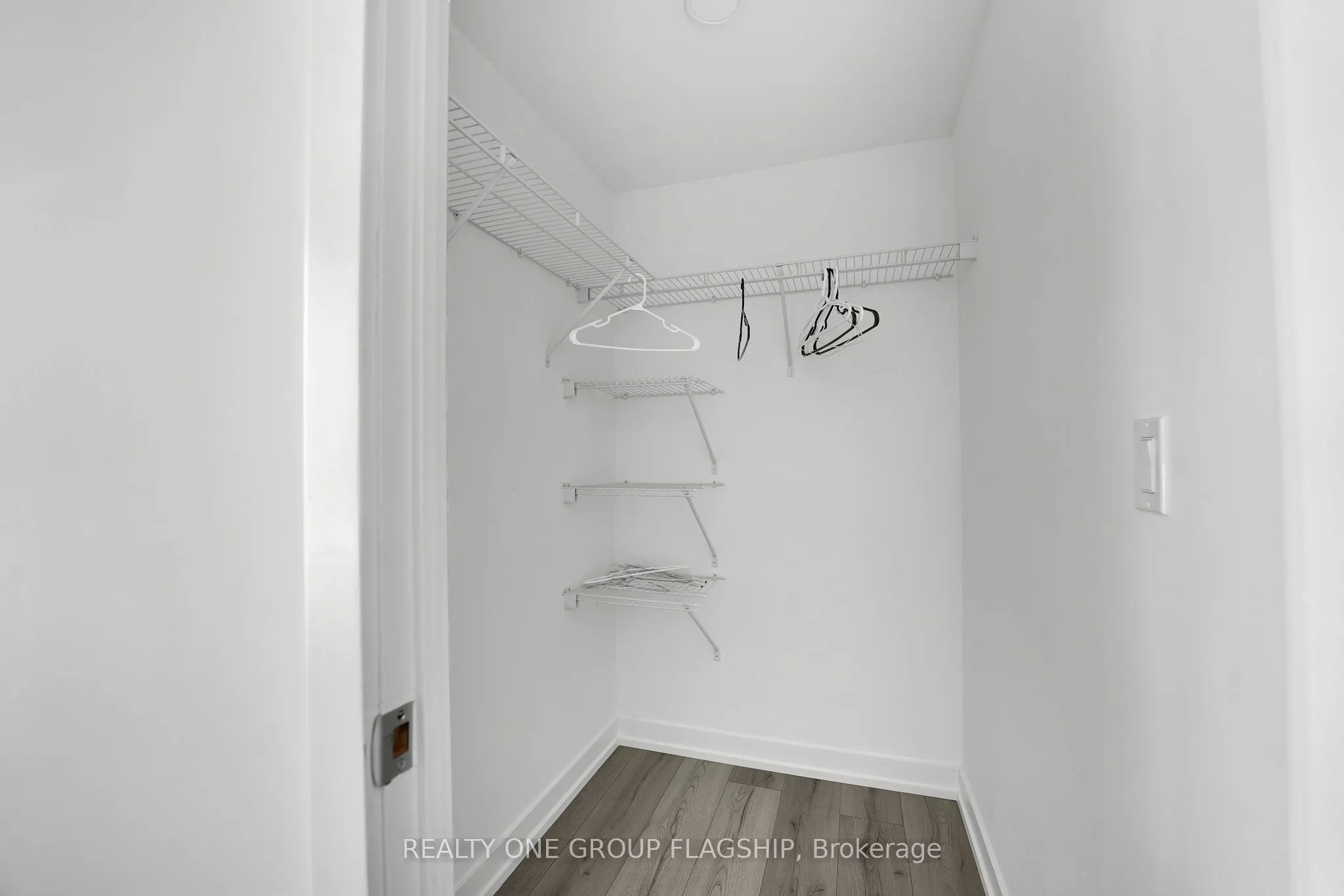 1195 The Queensway Avenue, #414