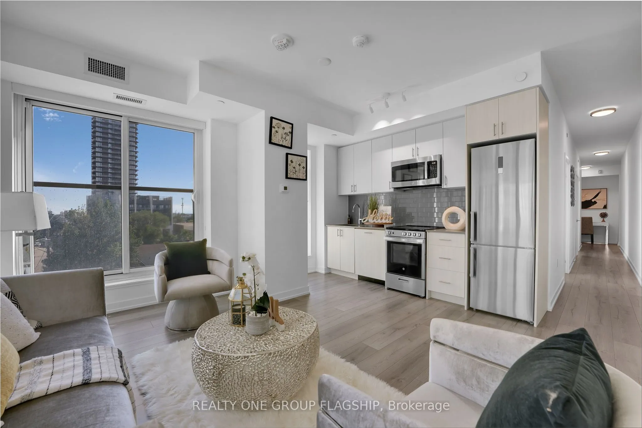 1195 The Queensway Avenue, #414