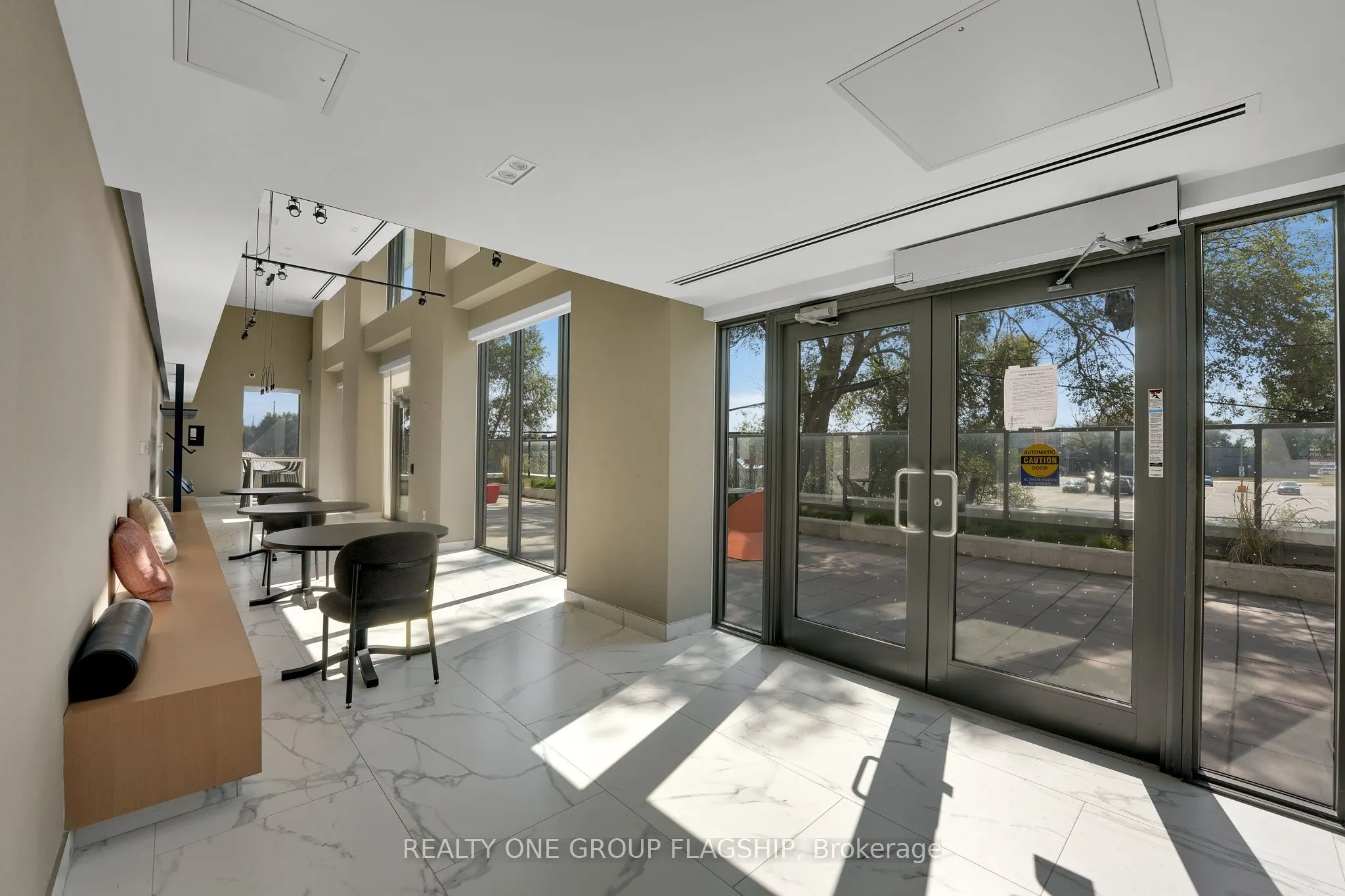 1195 The Queensway Avenue, #414