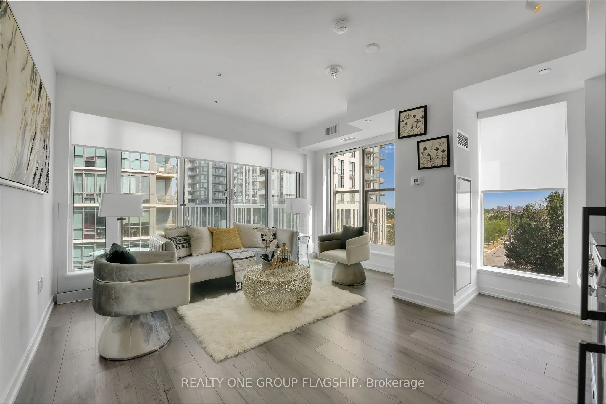1195 The Queensway Avenue, #414