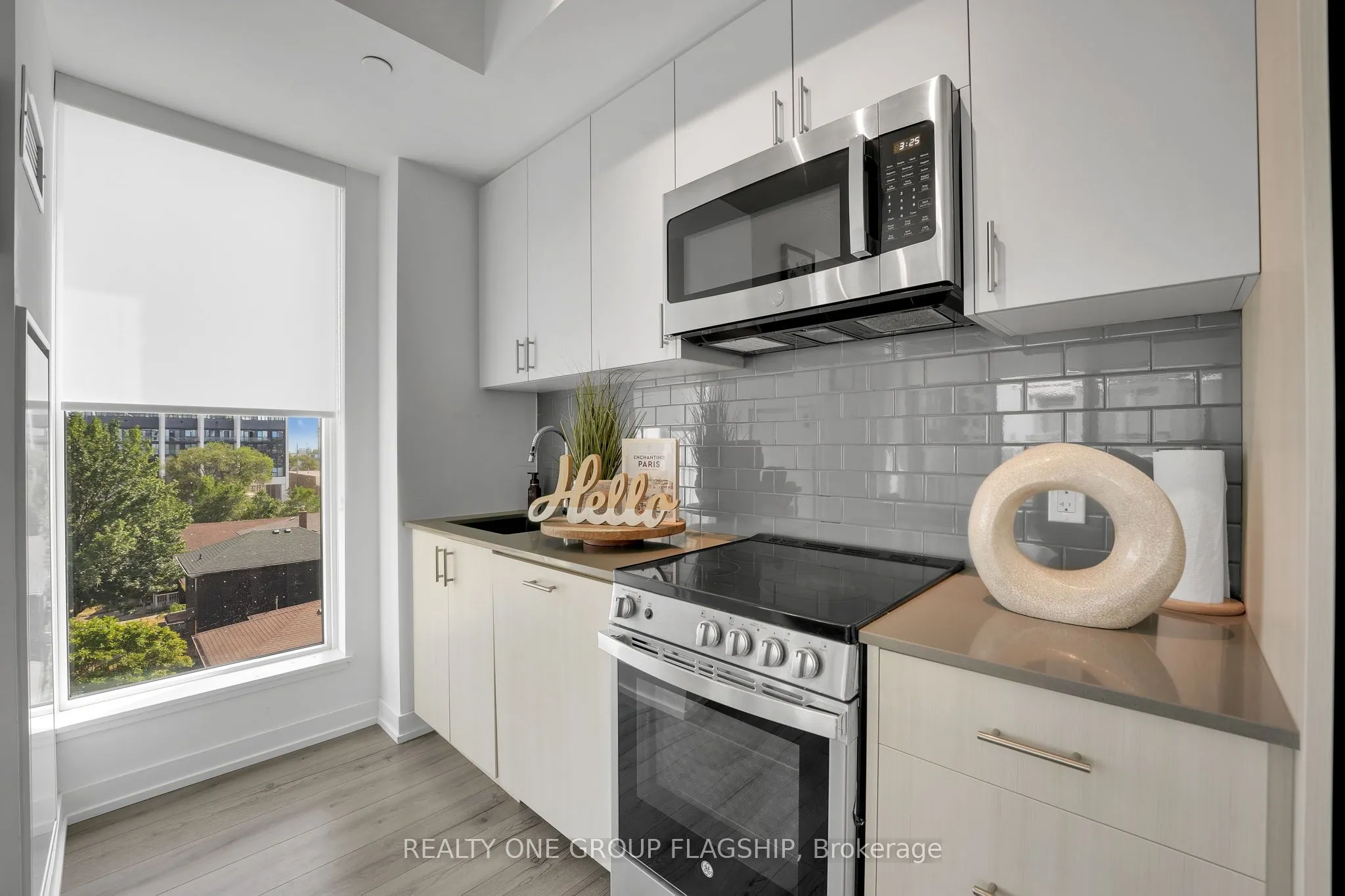 1195 The Queensway Avenue, #414