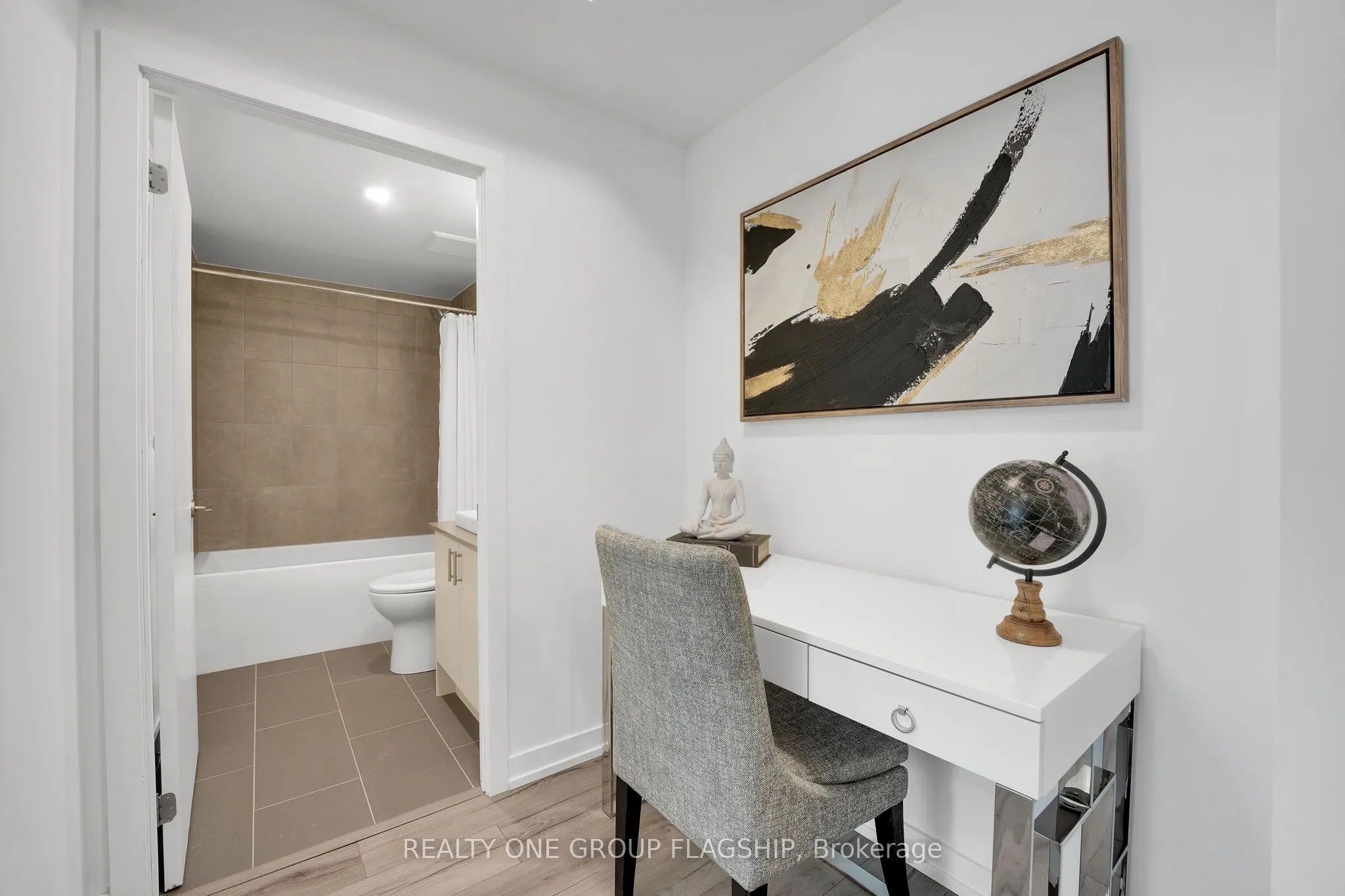 1195 The Queensway Avenue, #414