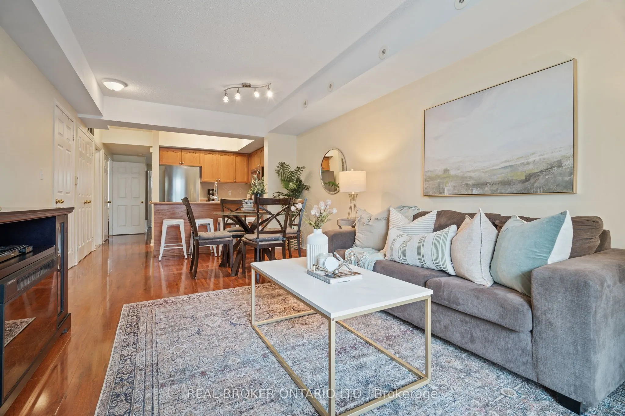 3047 Finch Avenue W #2066