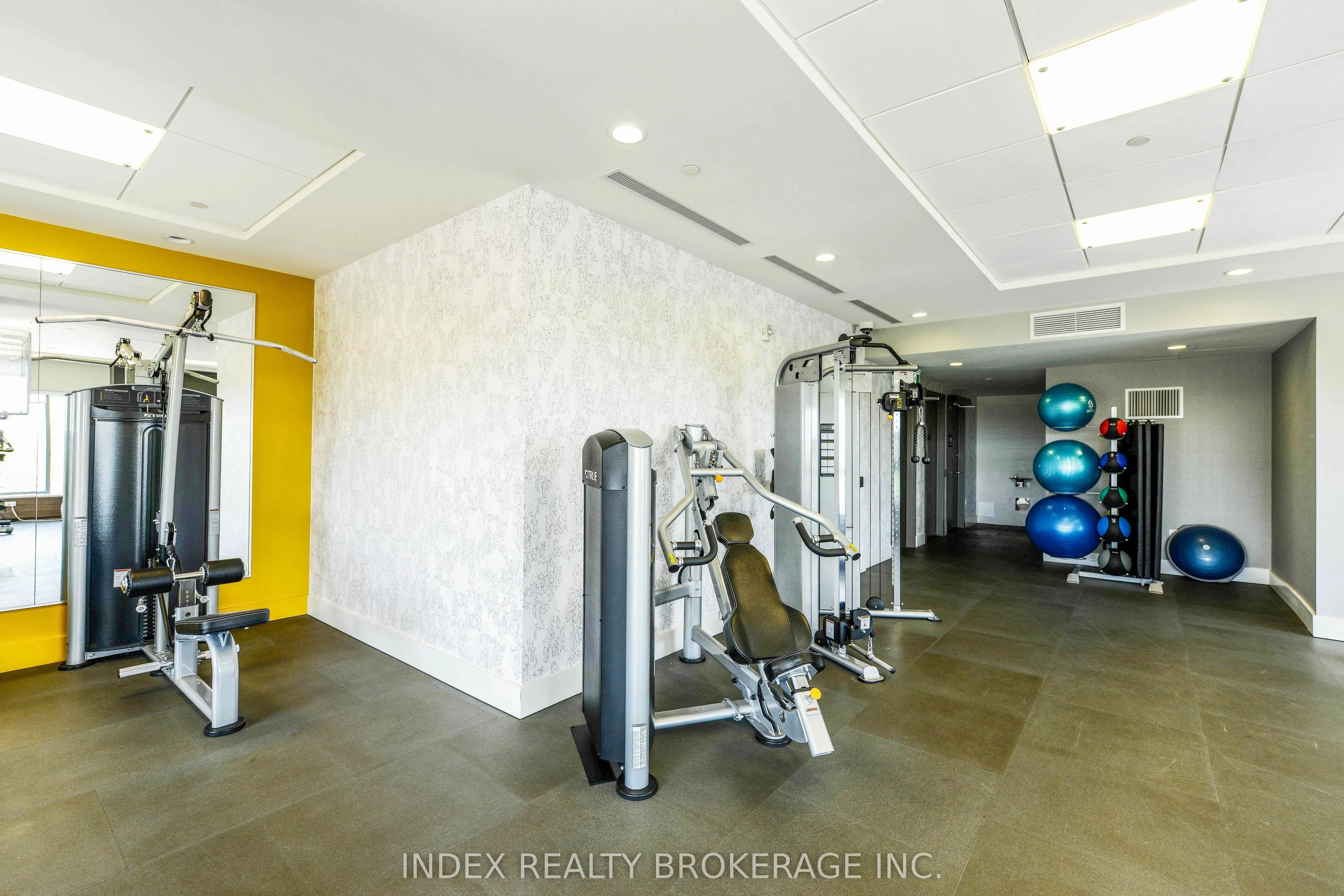 2560 Eglinton Avenue #103