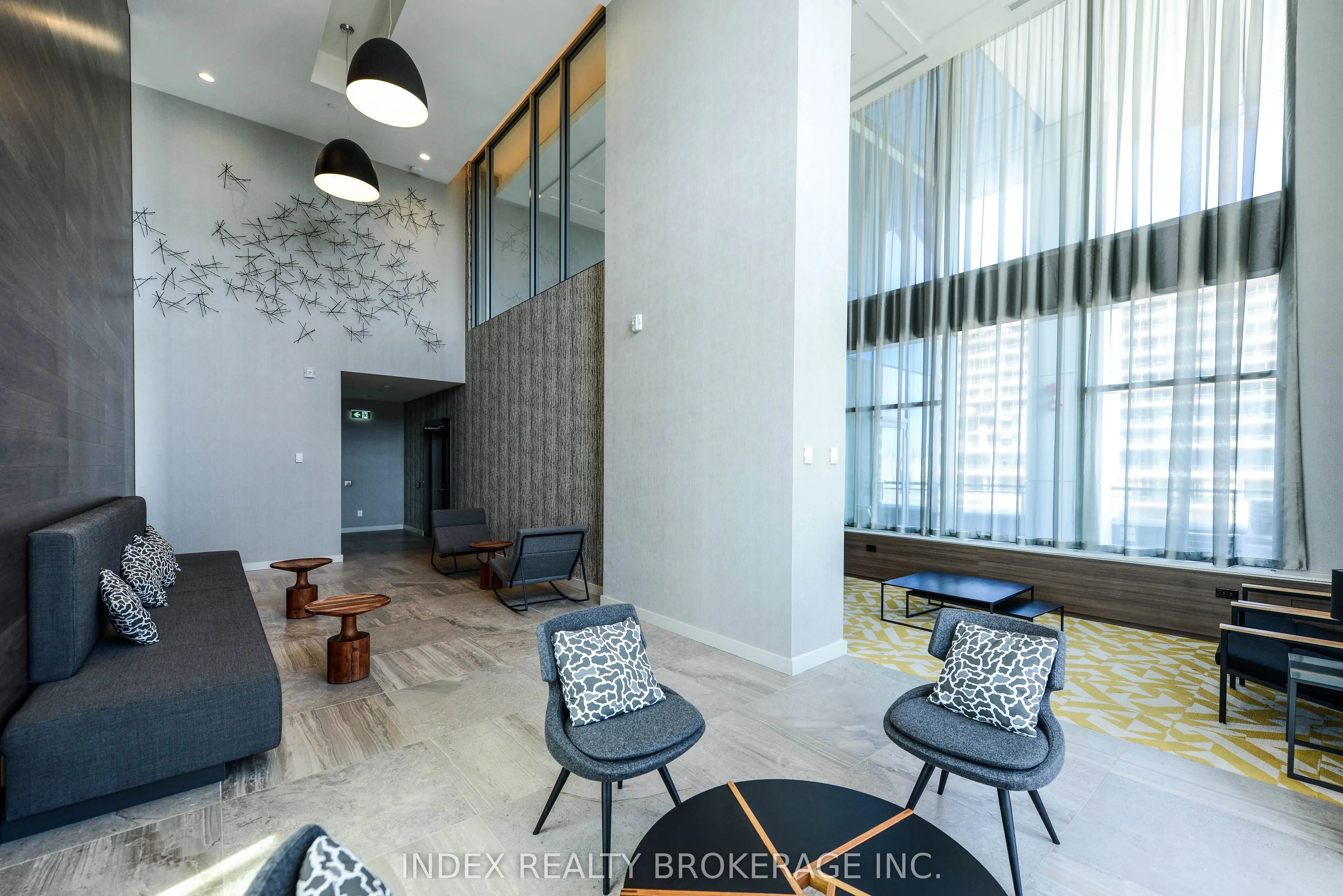 2560 Eglinton Avenue #103