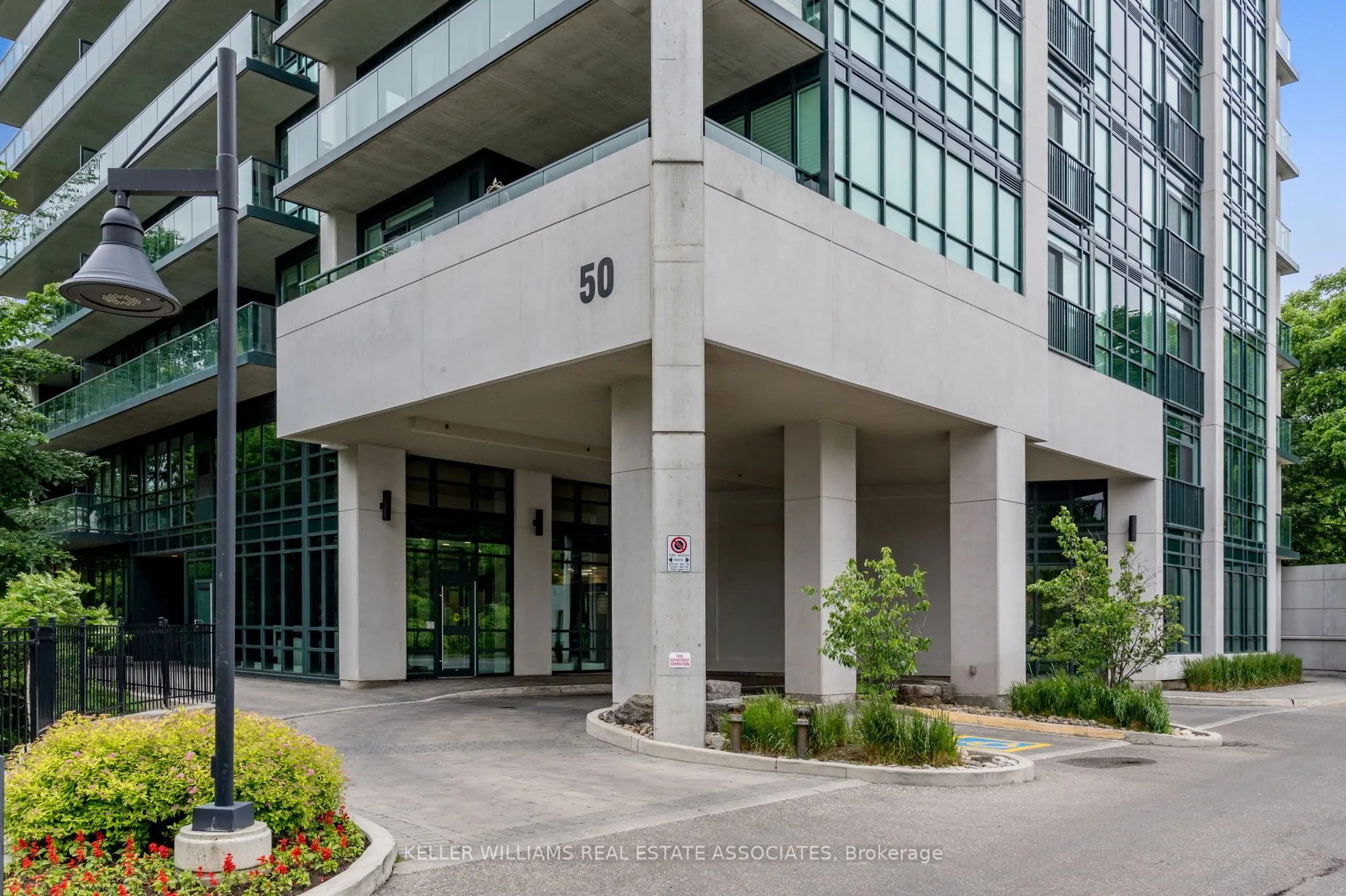 50 Hall Road, #403