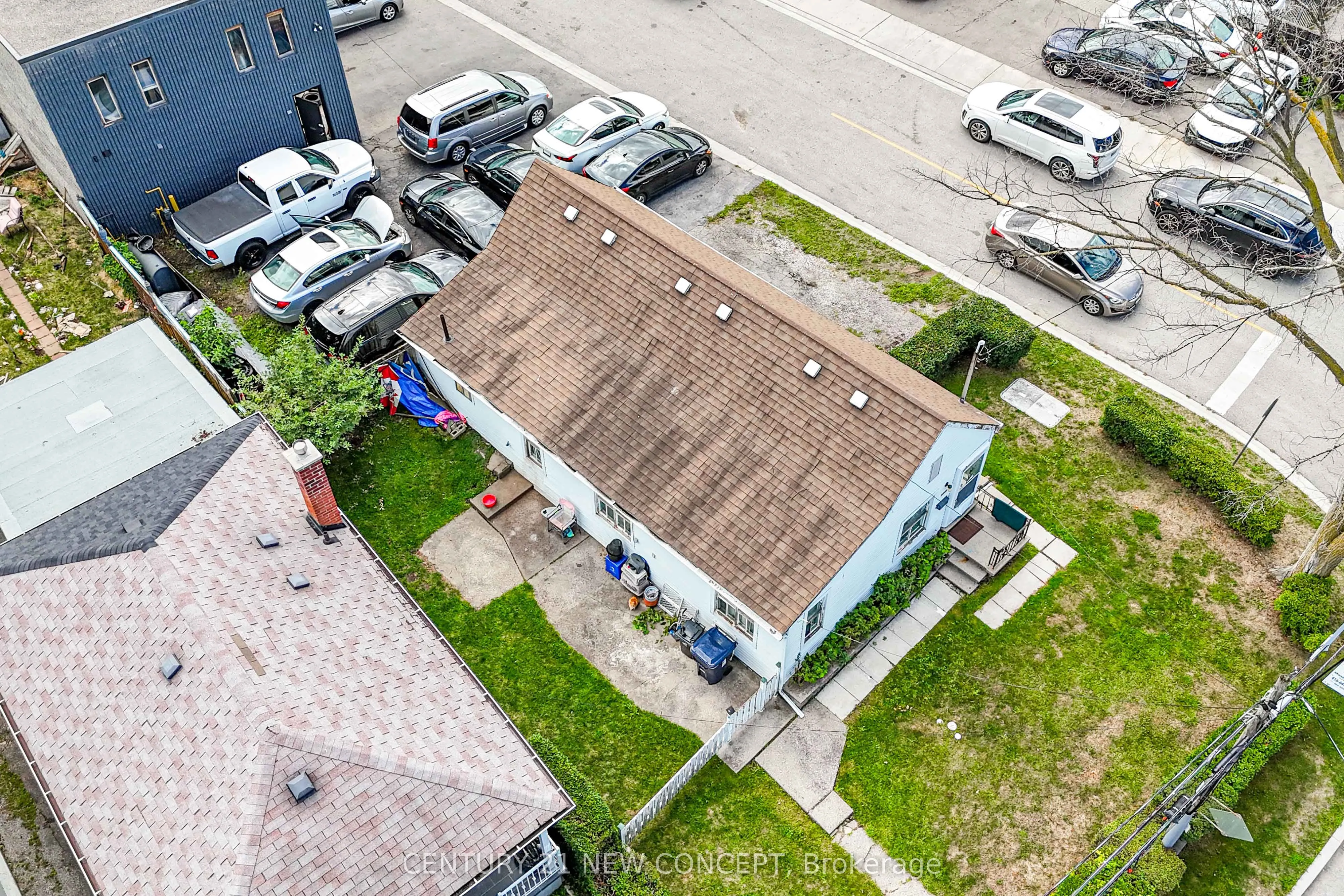 1171 Roselawn Avenue