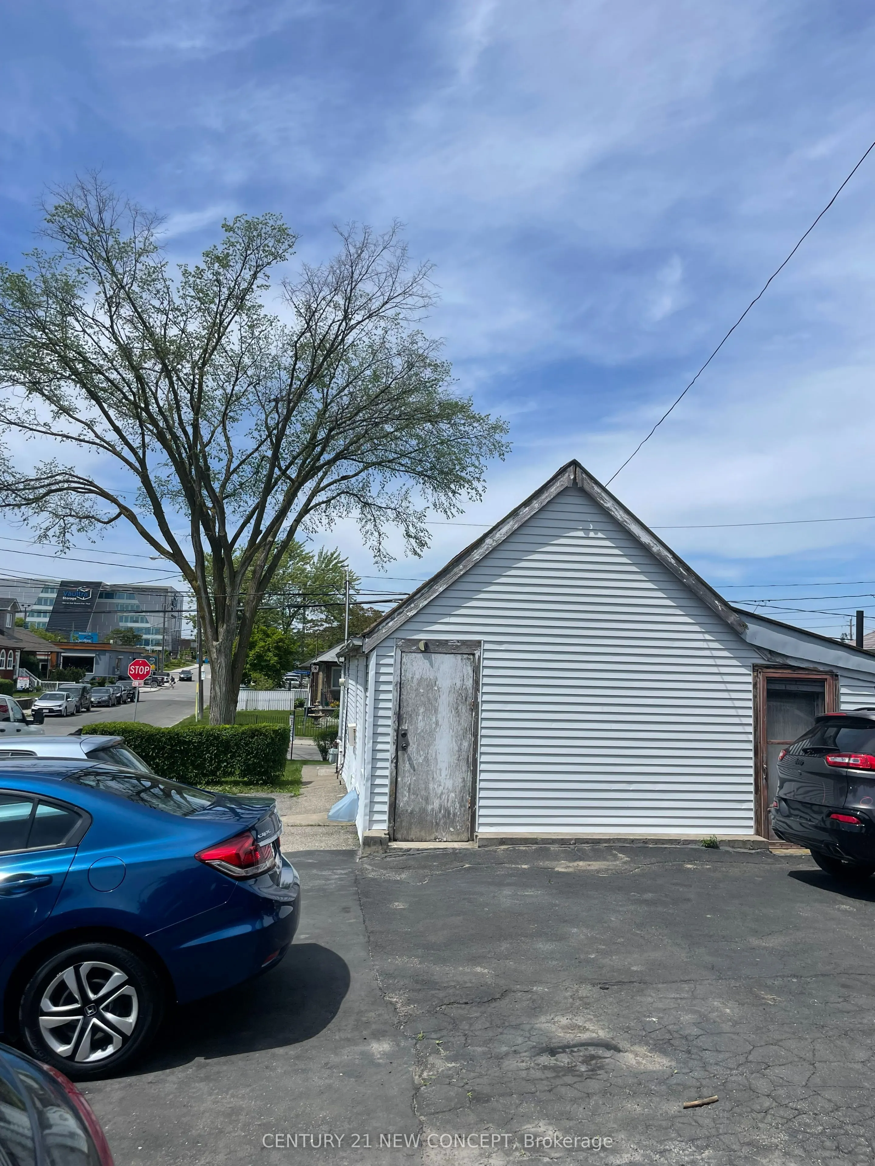 1171 Roselawn Avenue