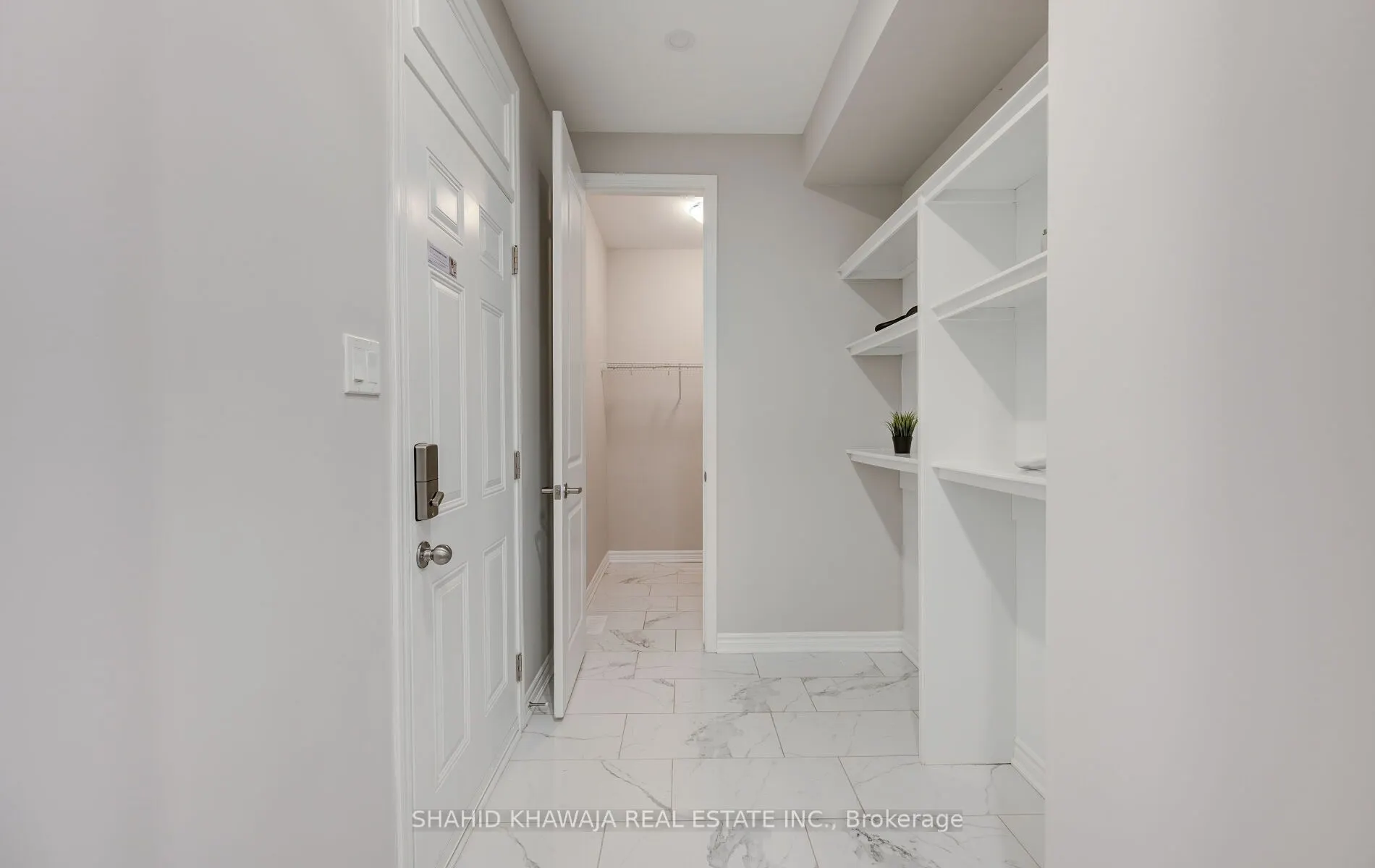 1407 Buckthorn Gardens