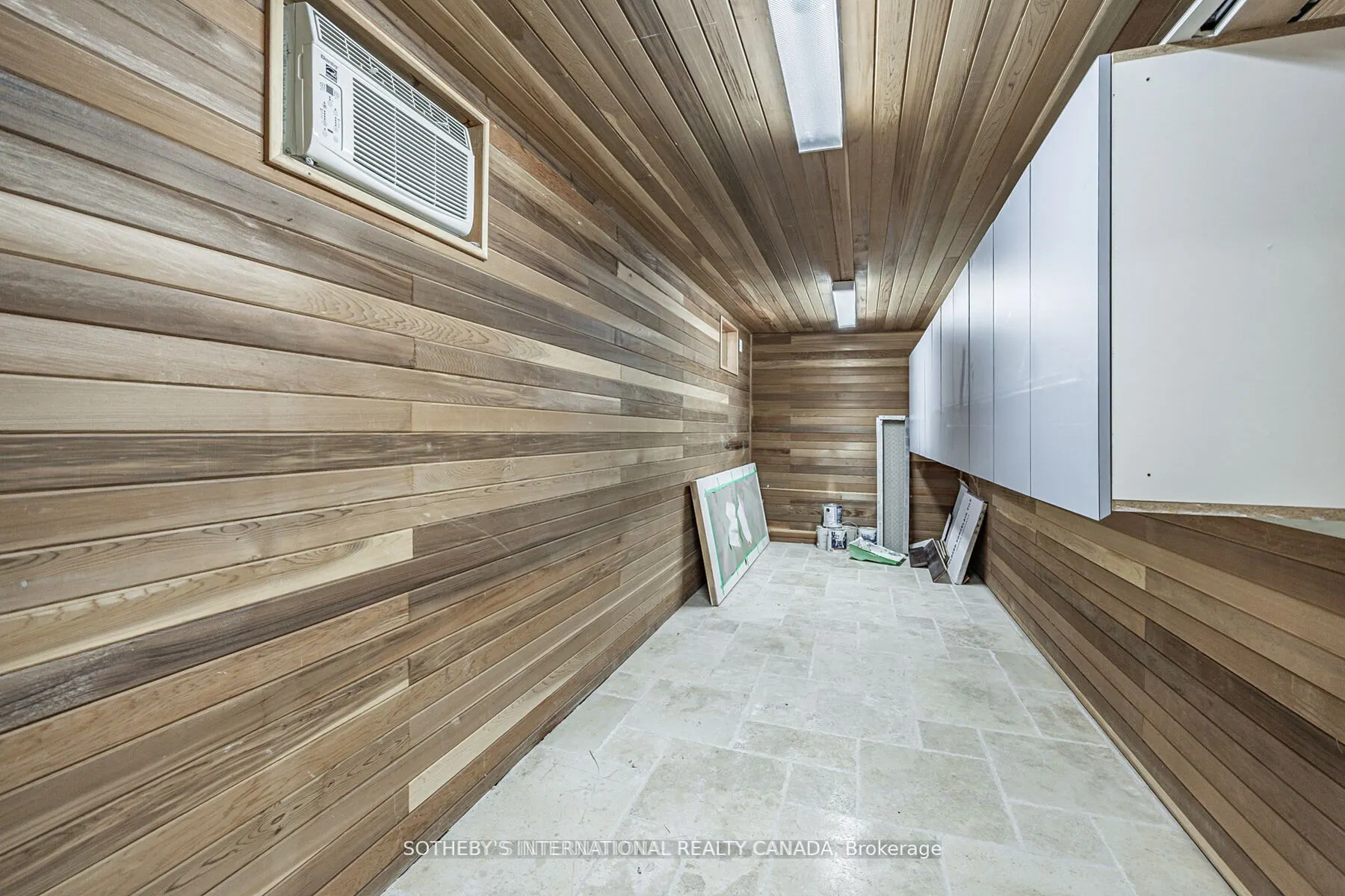 942 Fletcher Valley Crescent