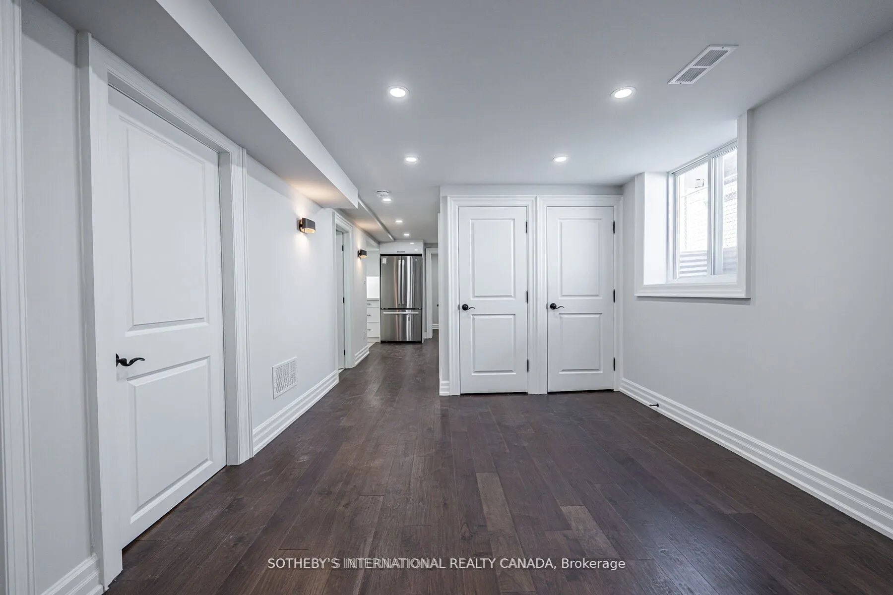 942 Fletcher Valley Crescent