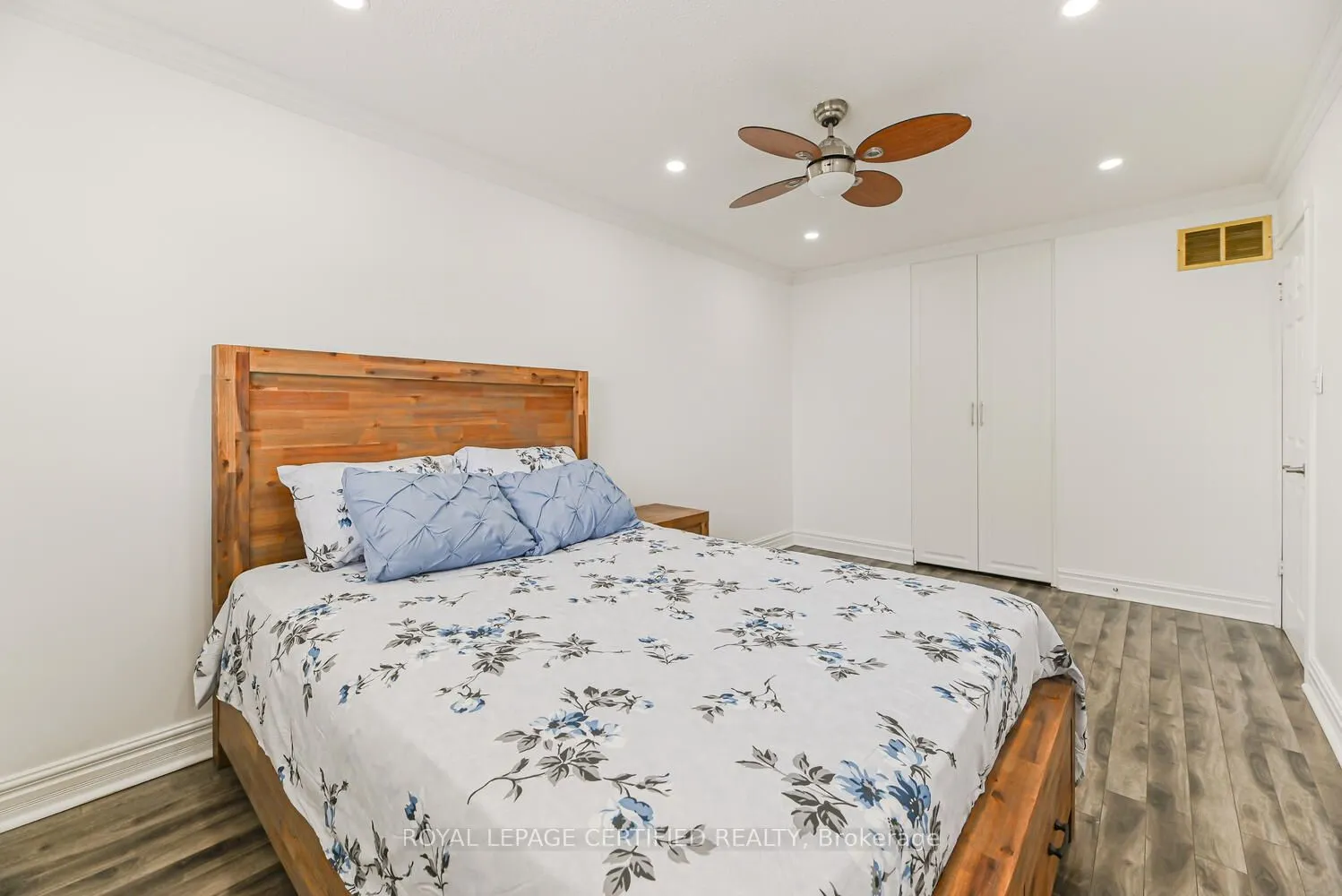 37 Newbridge Crescent