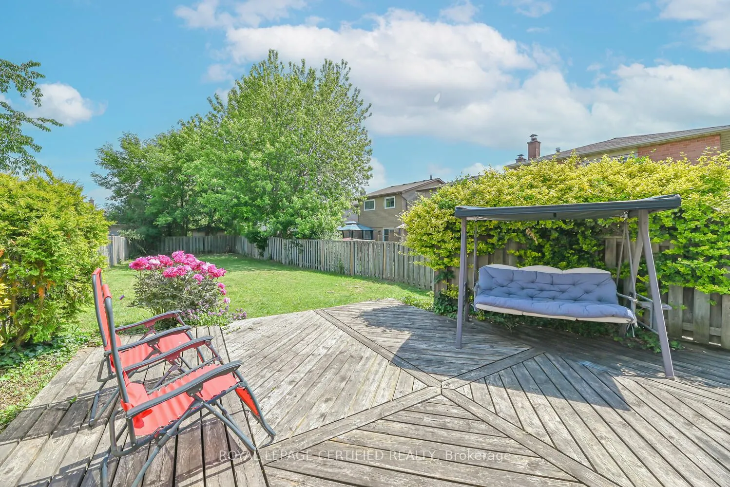 37 Newbridge Crescent