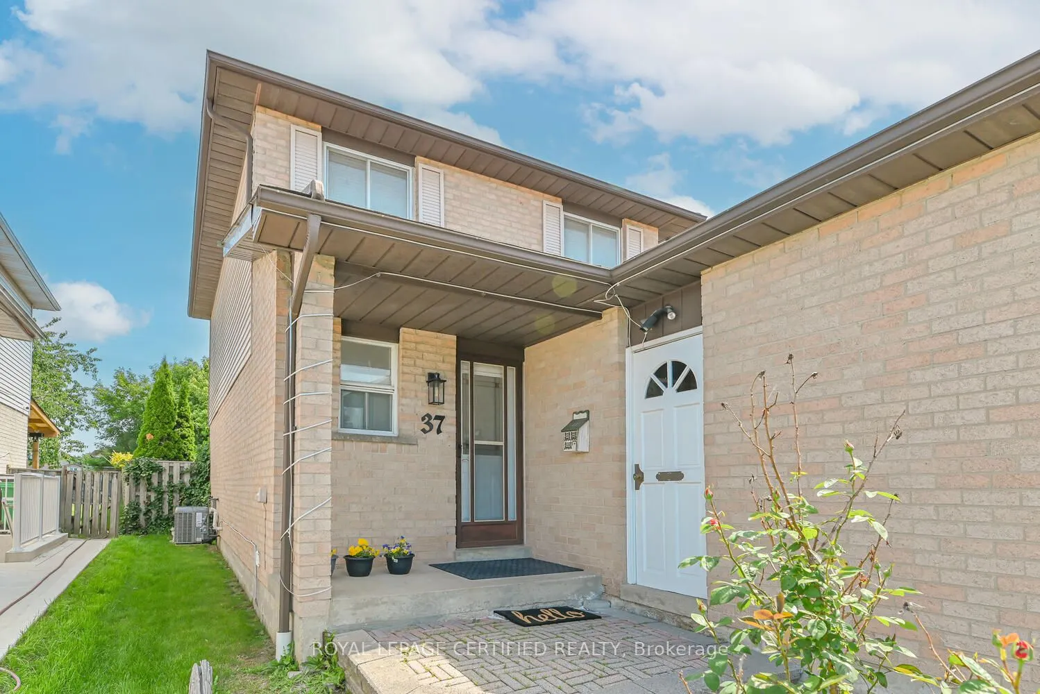 37 Newbridge Crescent