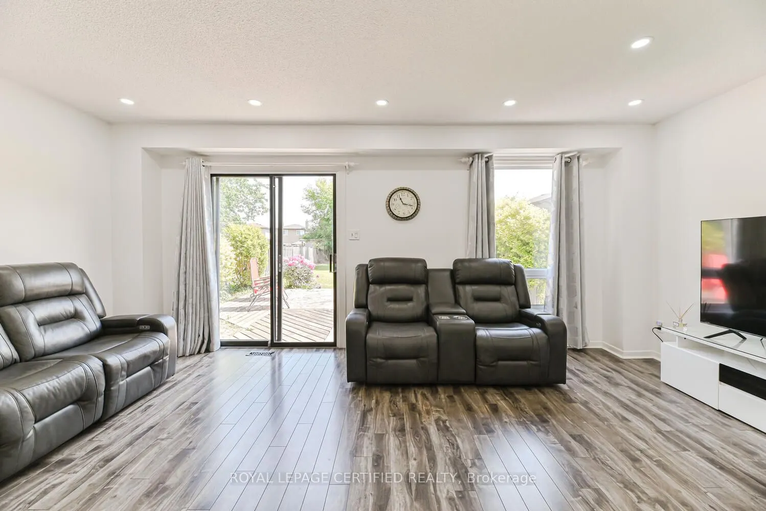 37 Newbridge Crescent