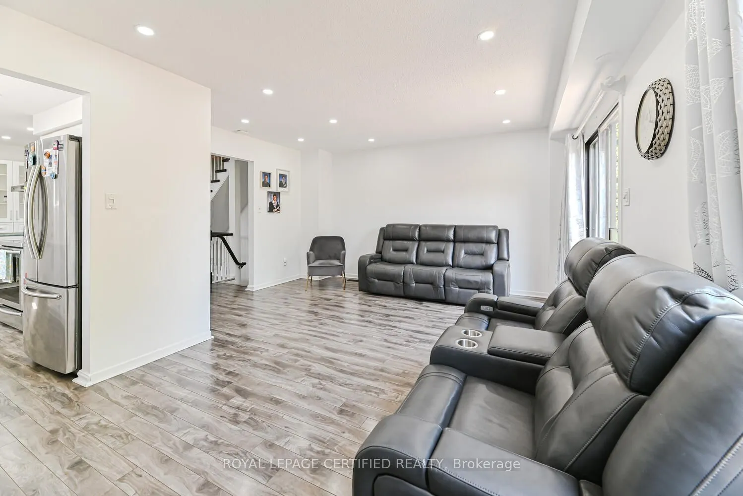 37 Newbridge Crescent