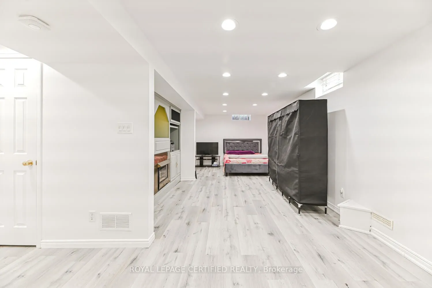 37 Newbridge Crescent