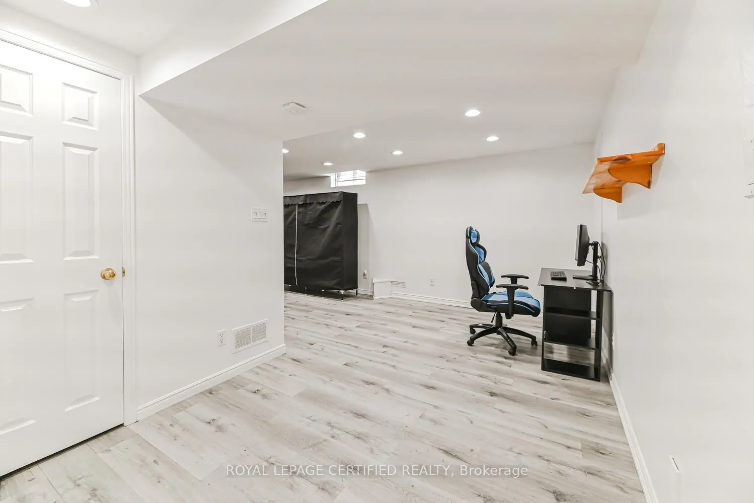37 Newbridge Crescent
