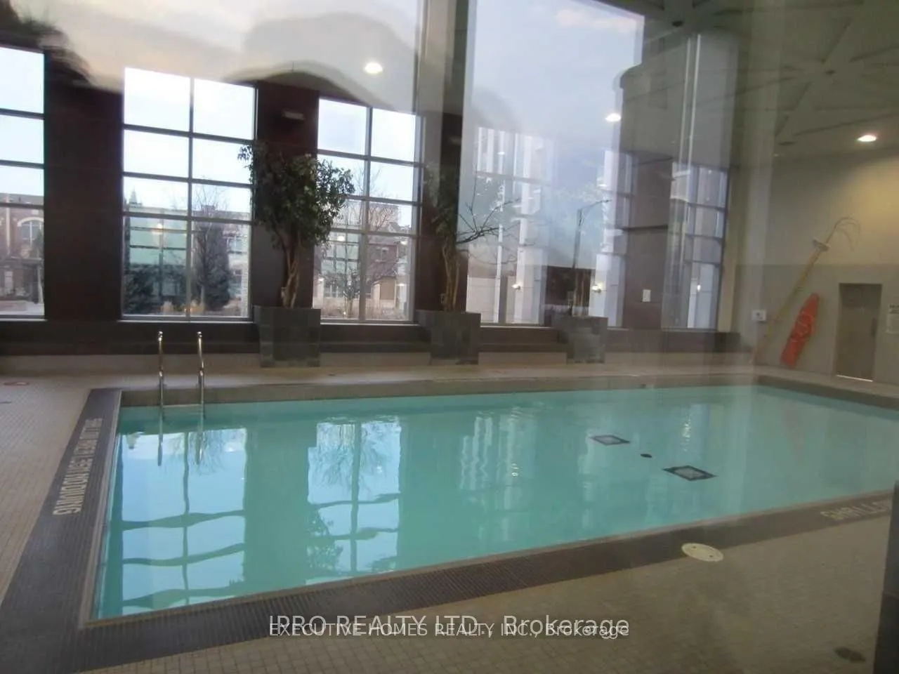 388 Prince Of Wales Drive, #810