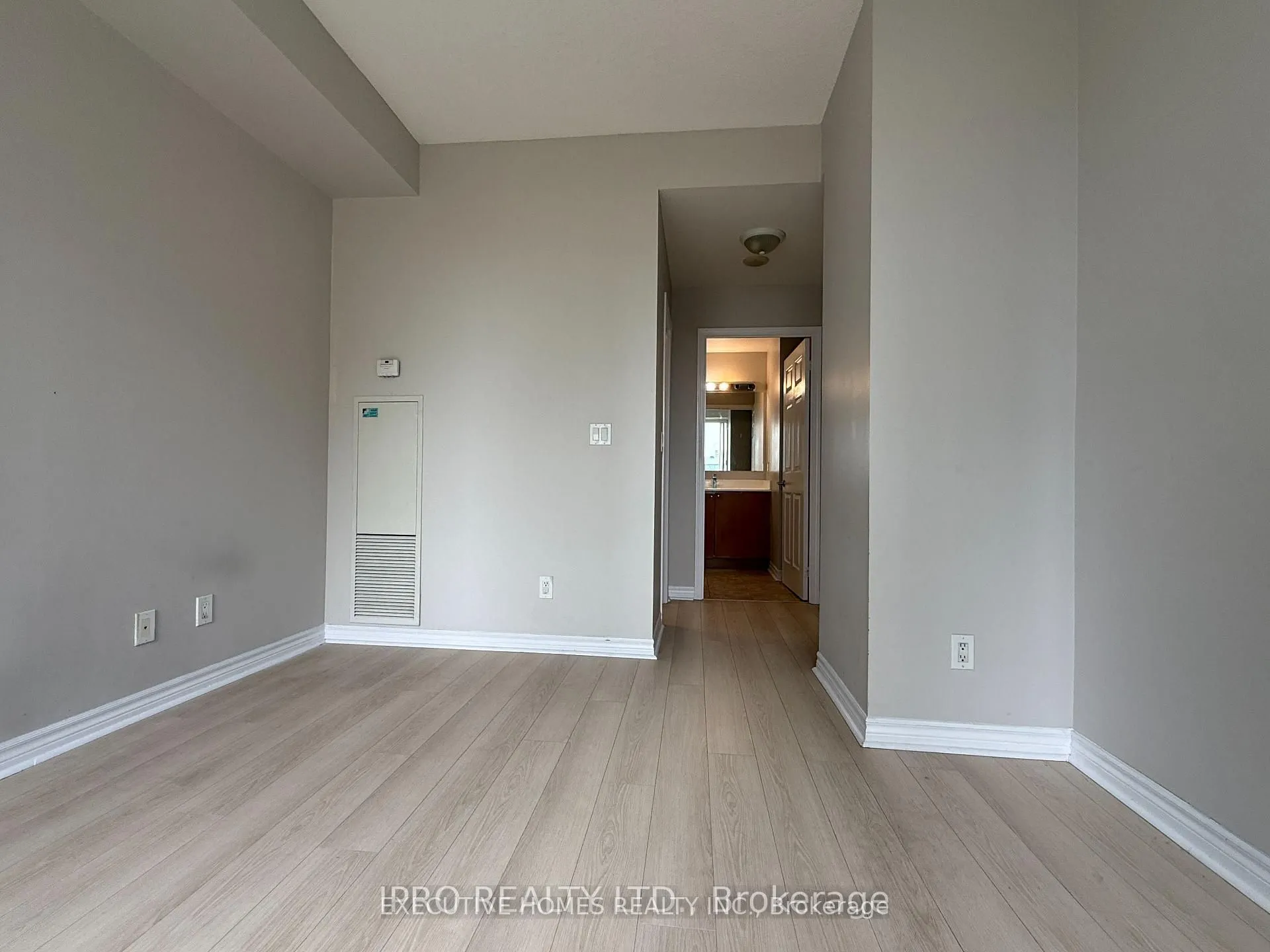 388 Prince Of Wales Drive, #810
