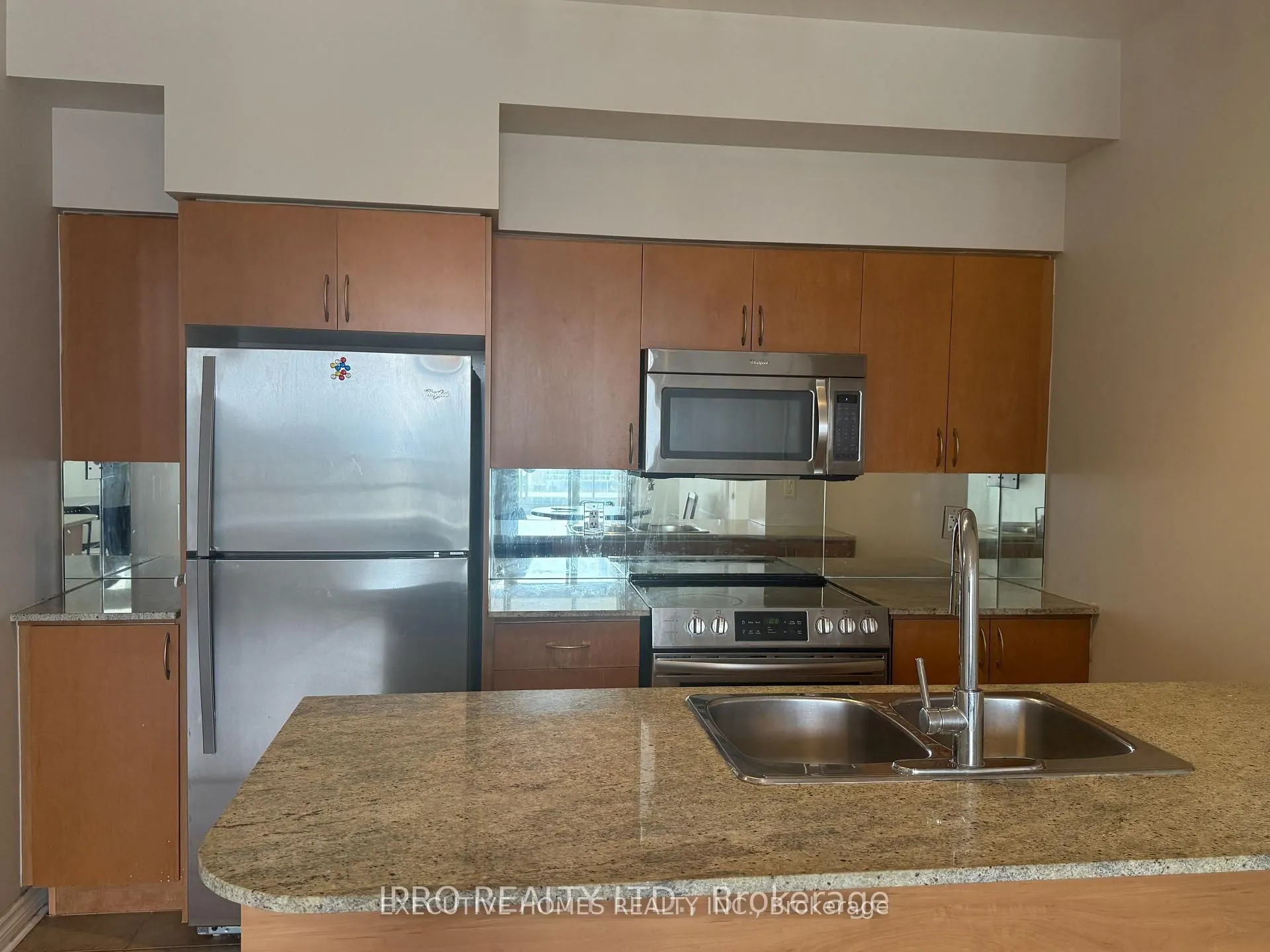 388 Prince Of Wales Drive, #810
