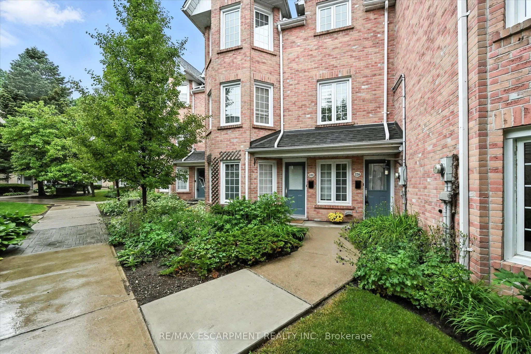 2110 CLEAVER Avenue, #228