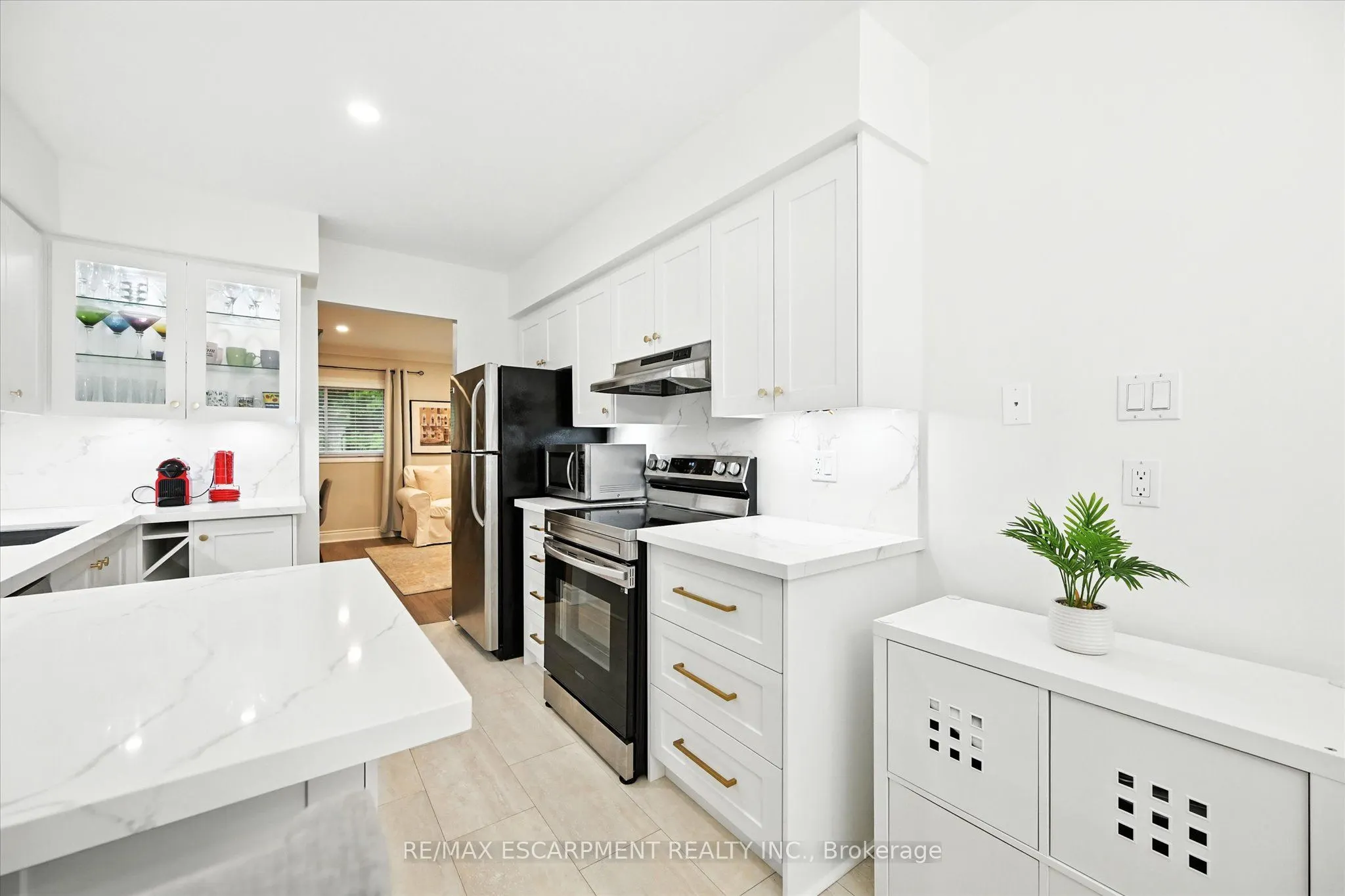 2110 CLEAVER Avenue, #228