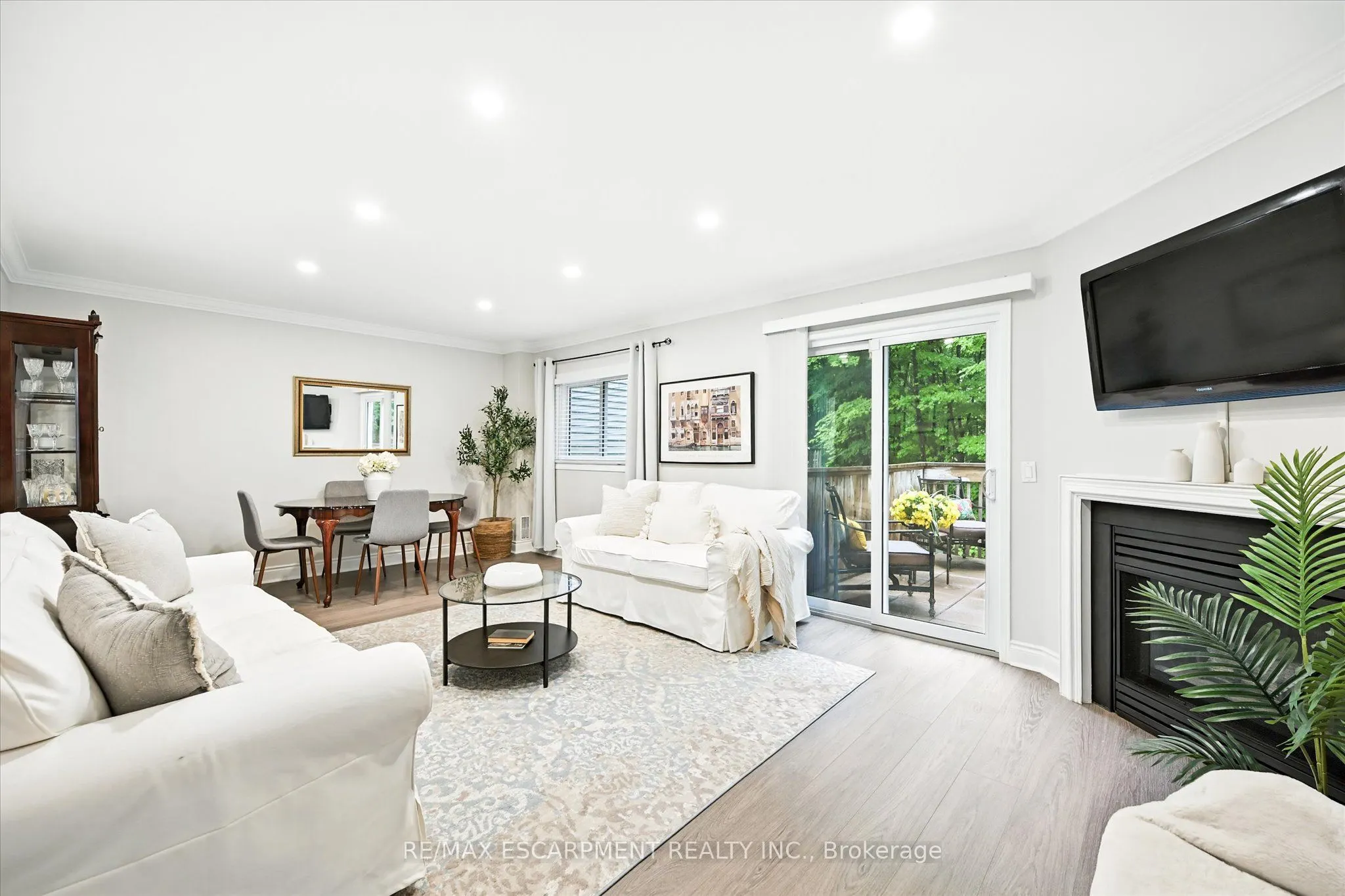 2110 CLEAVER Avenue, #228