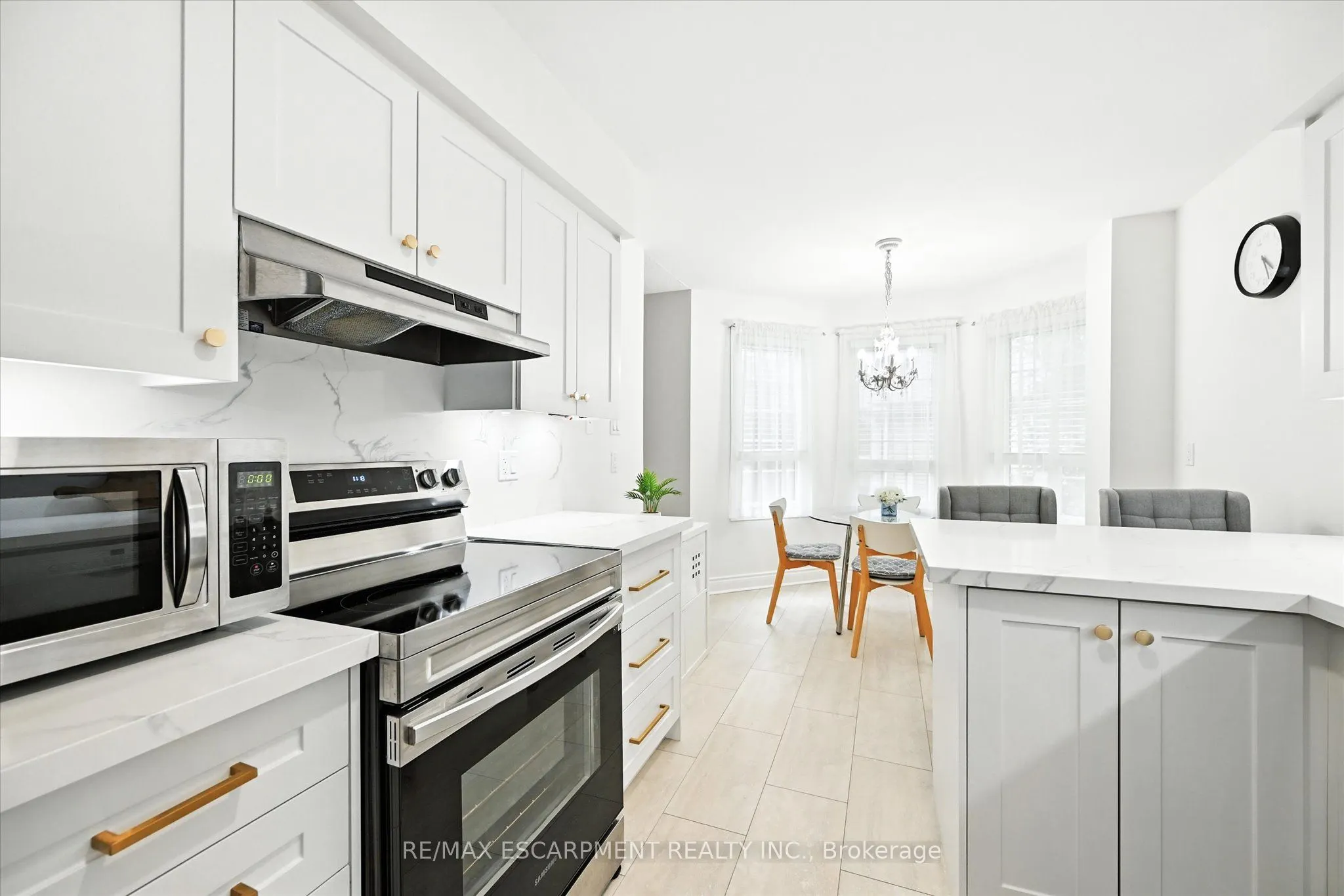 2110 CLEAVER Avenue, #228