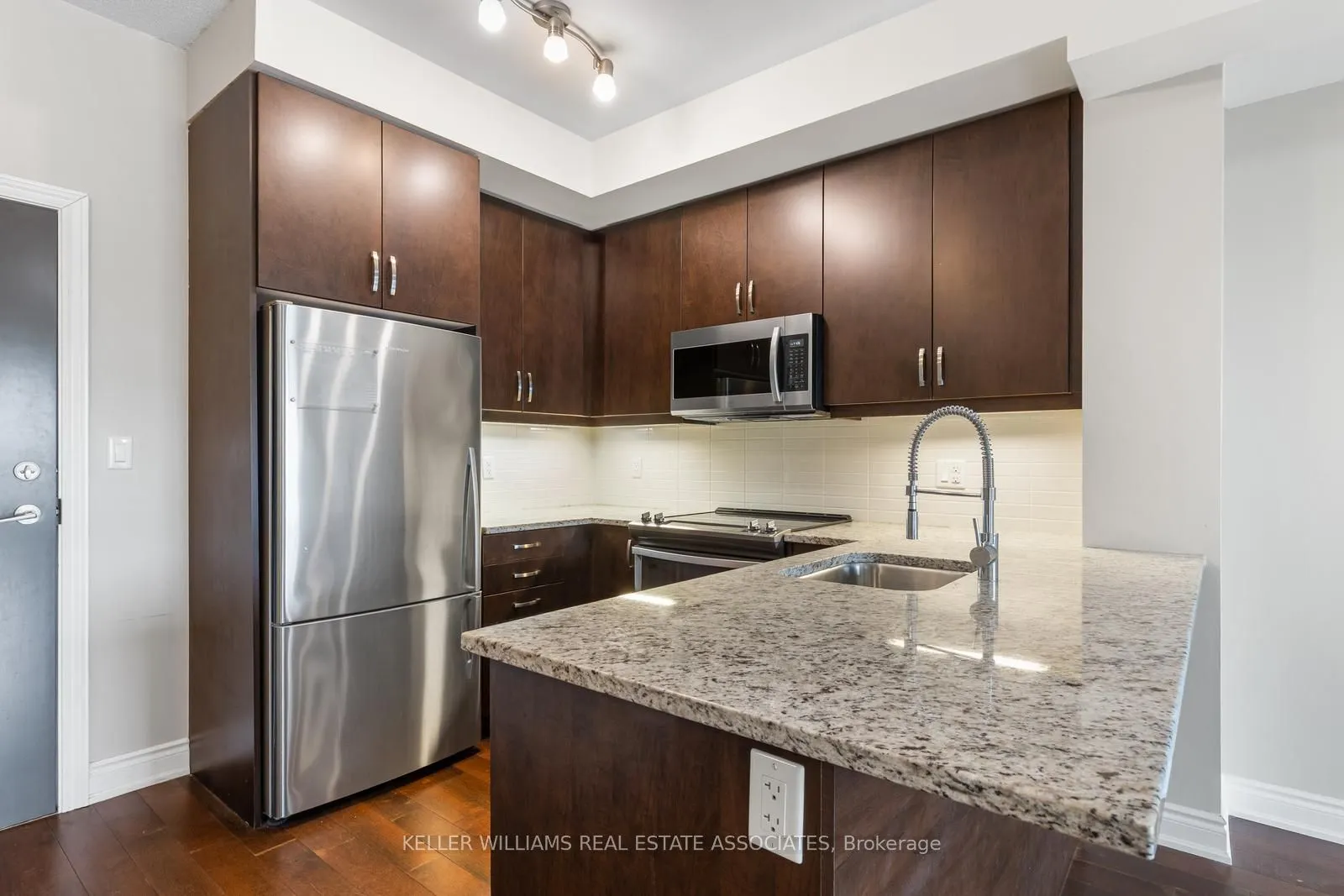 3170 Erin Mills Parkway, #333