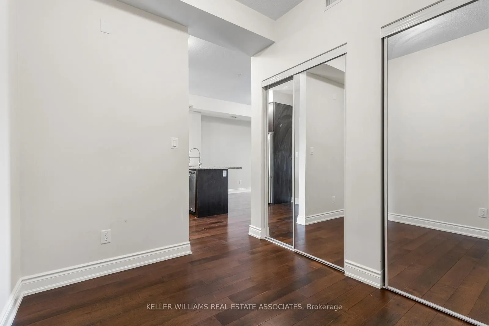 3170 Erin Mills Parkway, #333
