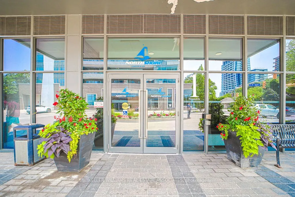 1 Hurontario Street, #609