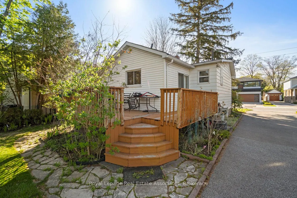 64 Eaglewood Boulevard