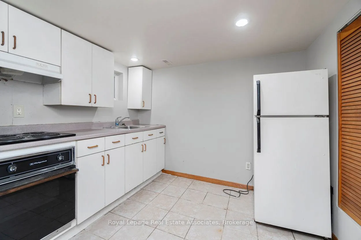 64 Eaglewood Boulevard