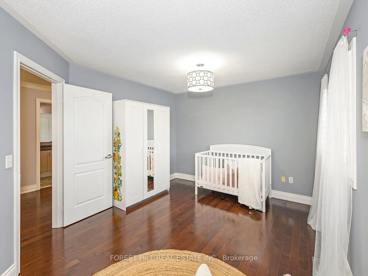 1575 Samuelson Crescent