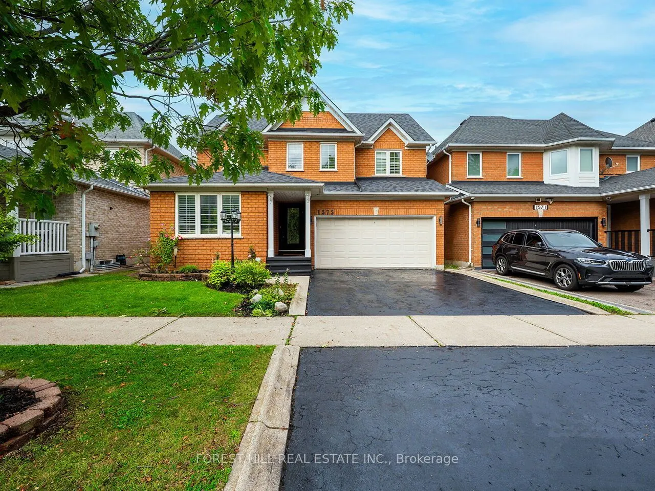 1575 Samuelson Crescent