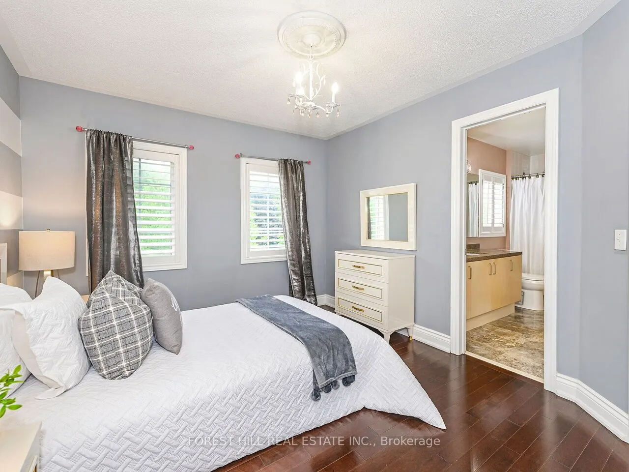 1575 Samuelson Crescent