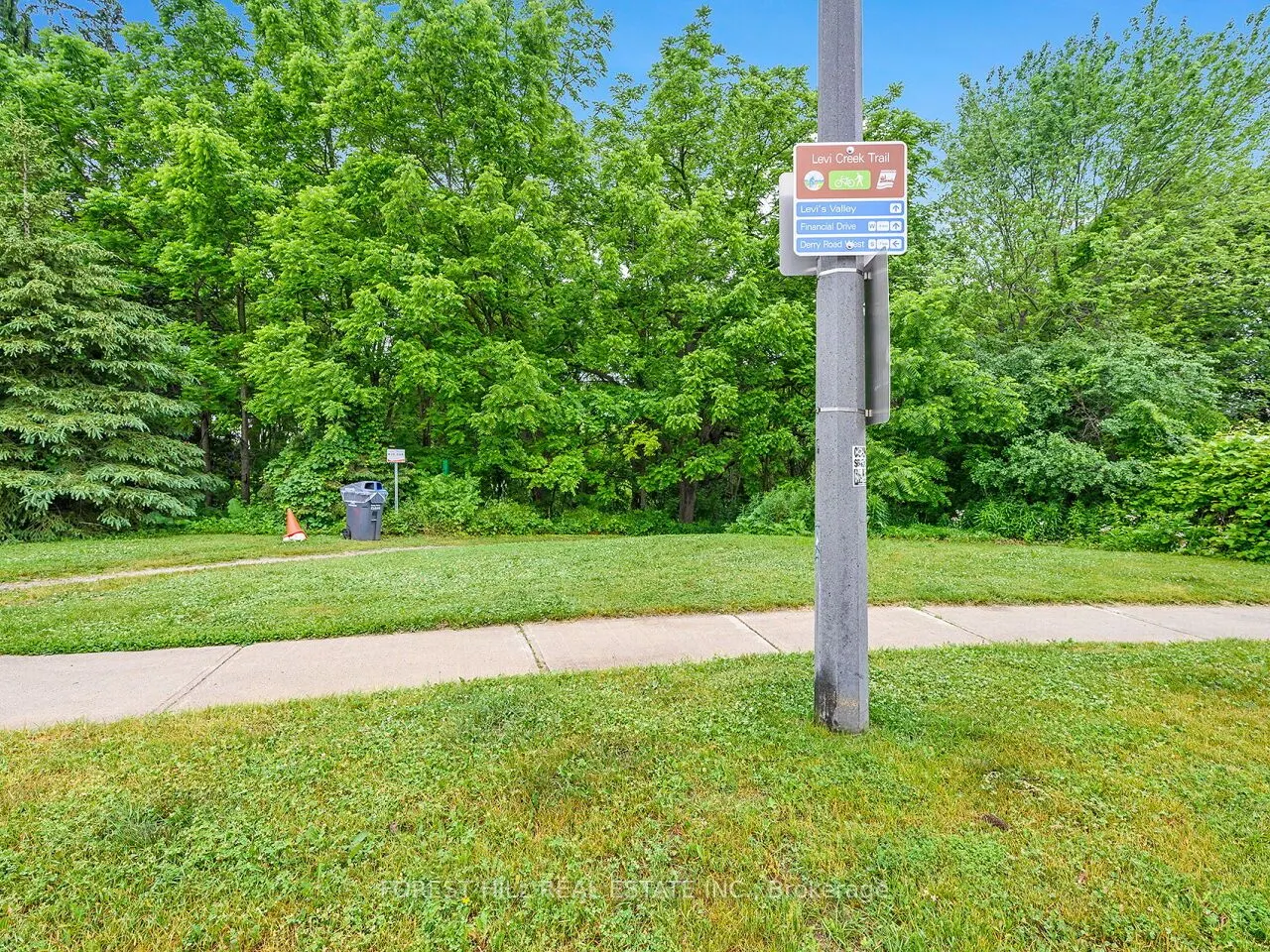 1575 Samuelson Crescent