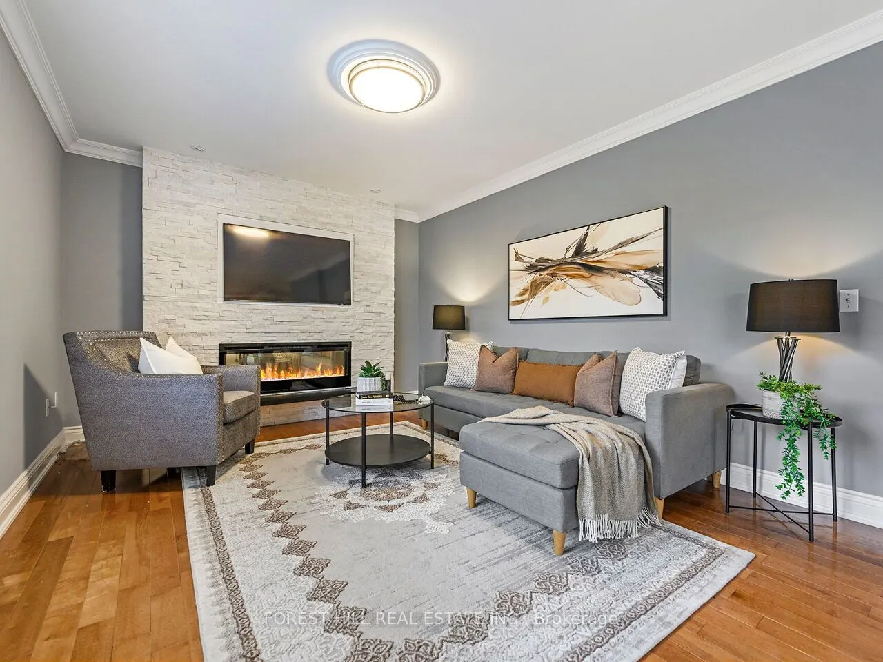 1575 Samuelson Crescent