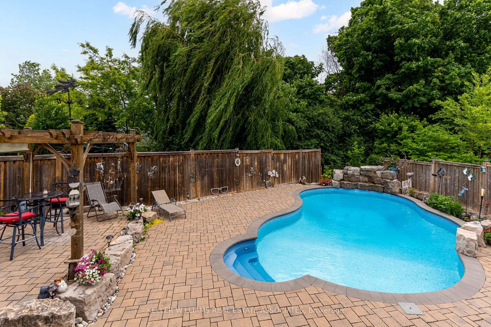 20 Cannington Crescent