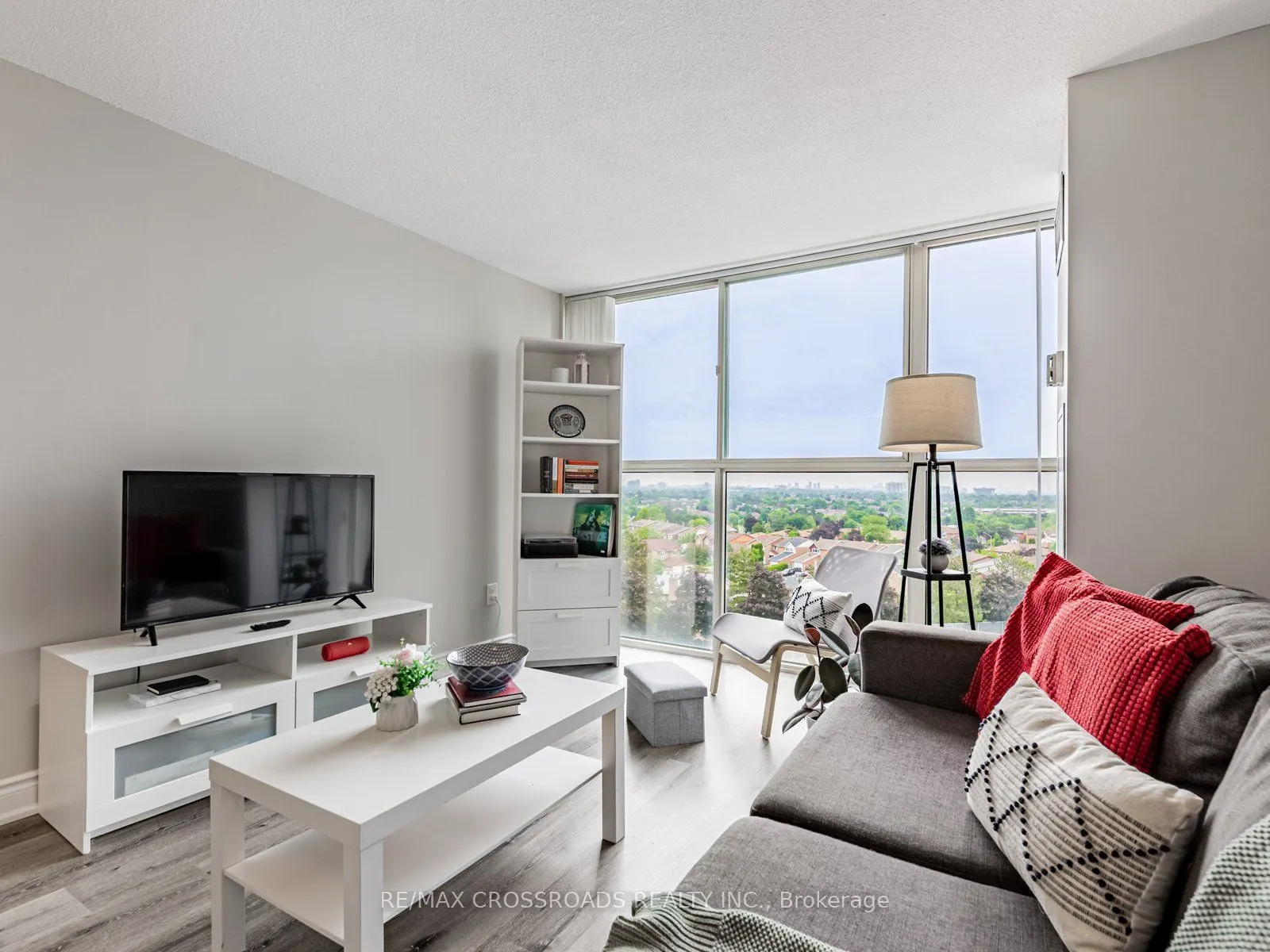 4205 Shipp Drive, #808